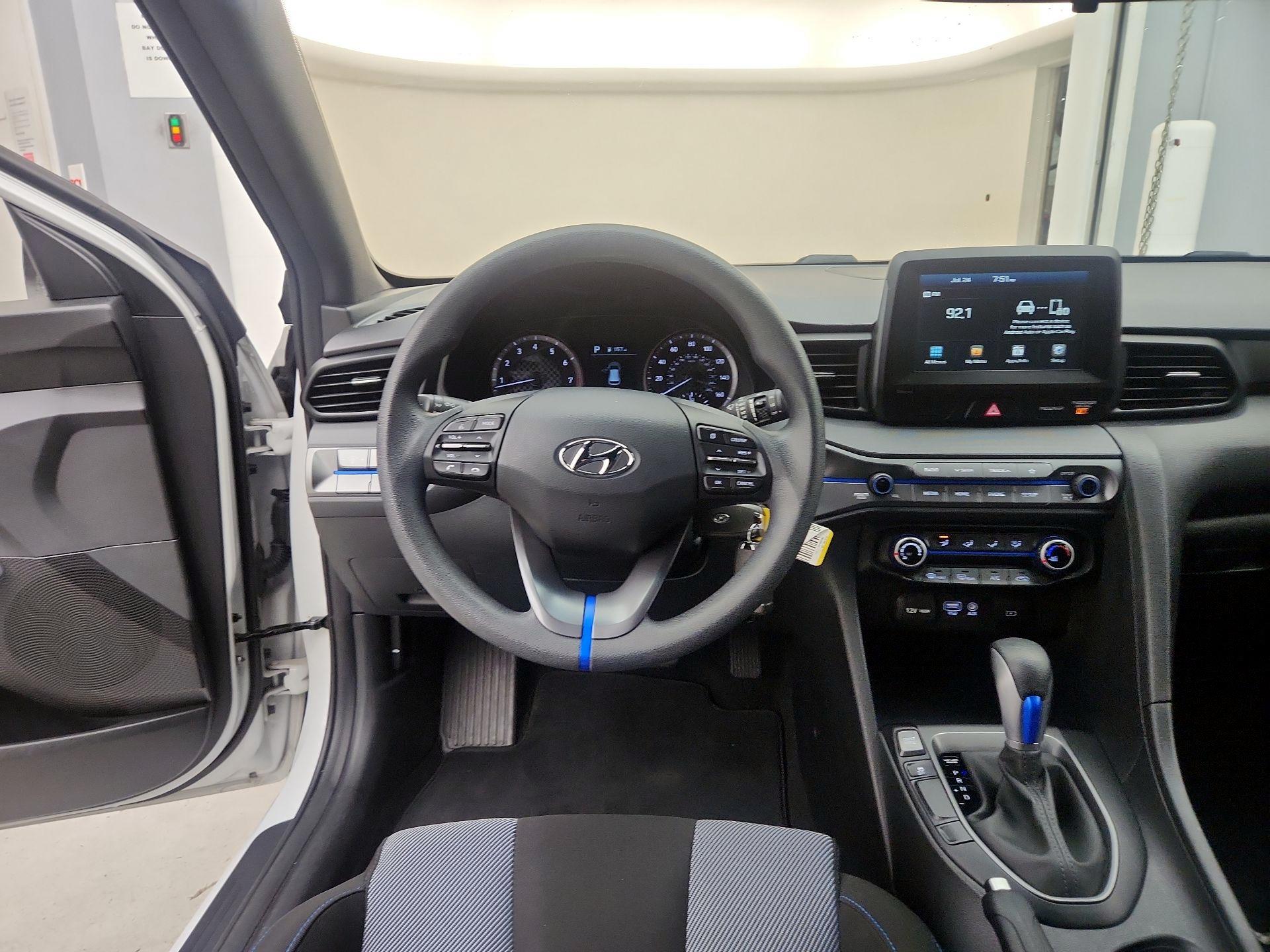 Thumbnail: 2019 Hyundai Veloster - 10