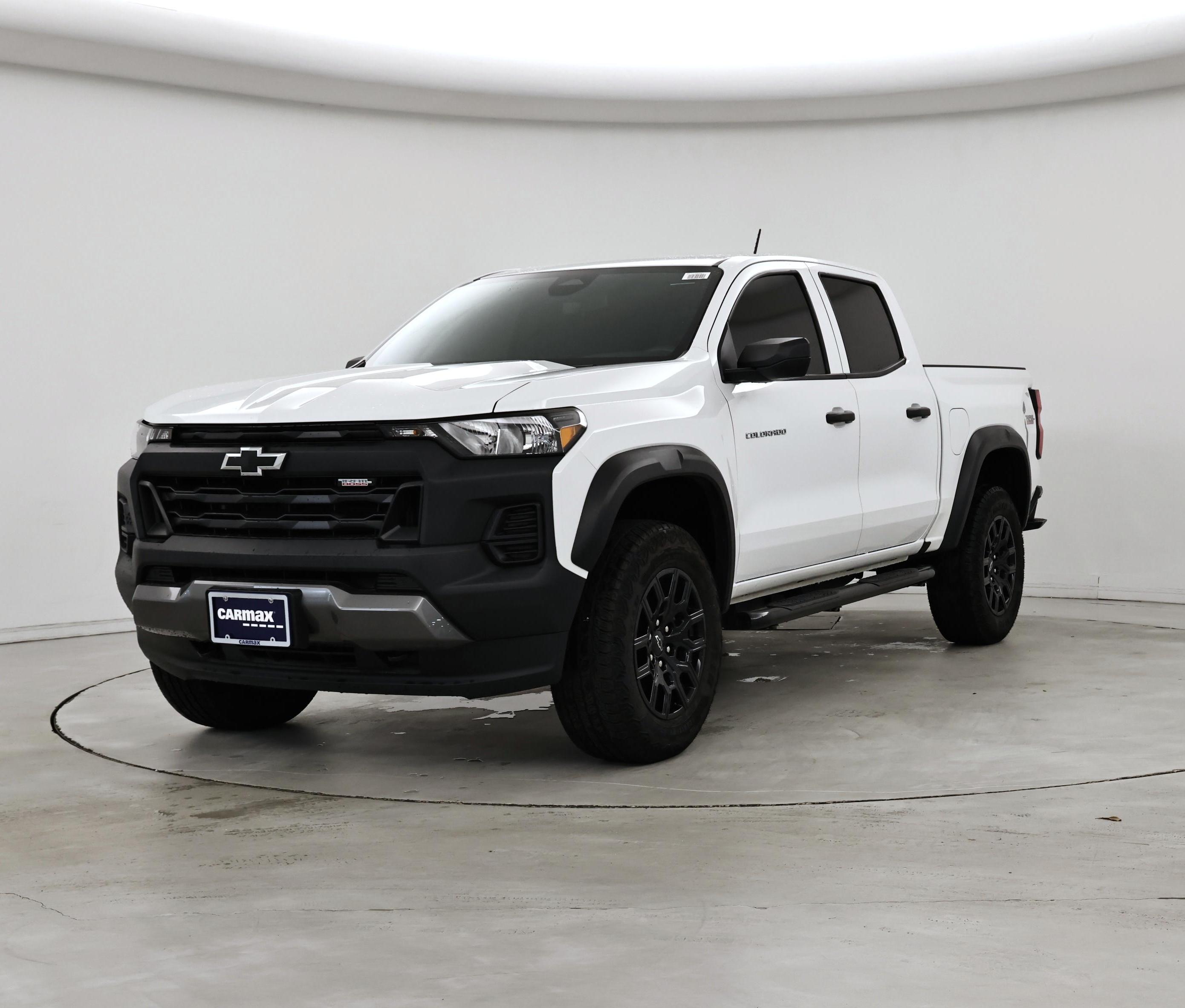 Thumbnail: 2023 Chevrolet Colorado - 4
