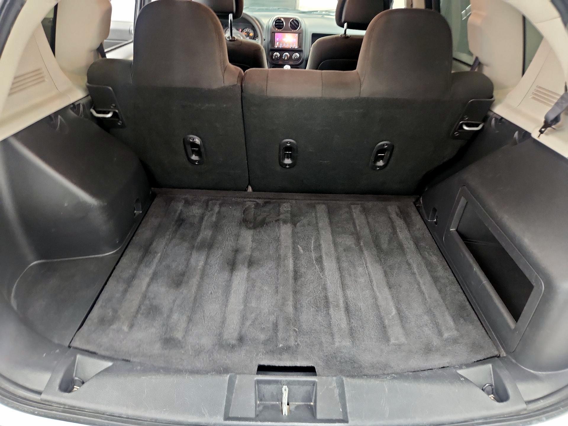 Thumbnail: 2016 Jeep Compass - 18