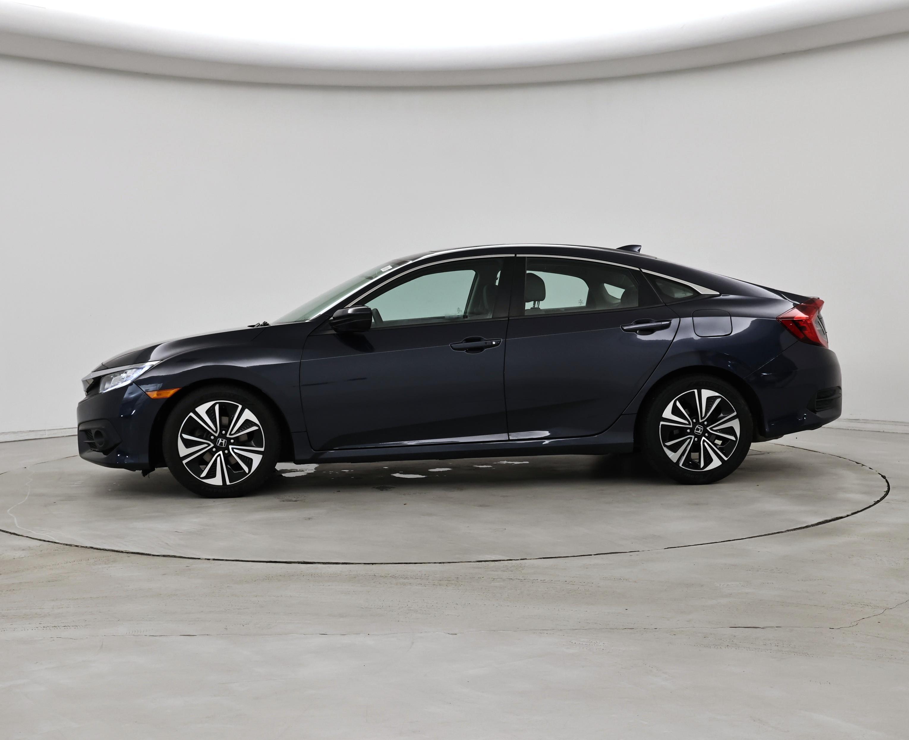 Thumbnail: 2017 Honda Civic - 3