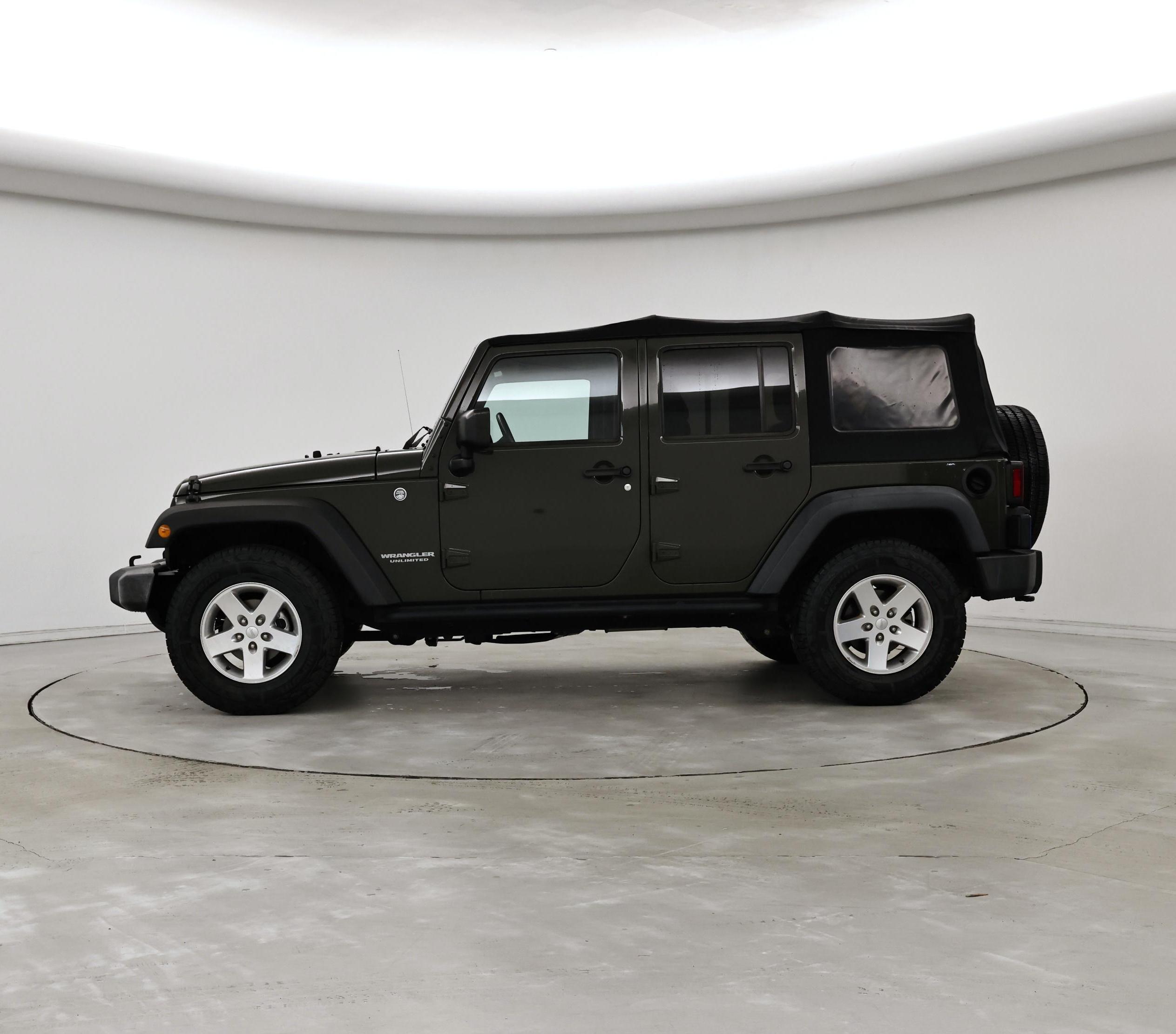 Thumbnail: 2016 Jeep Wrangler - 3