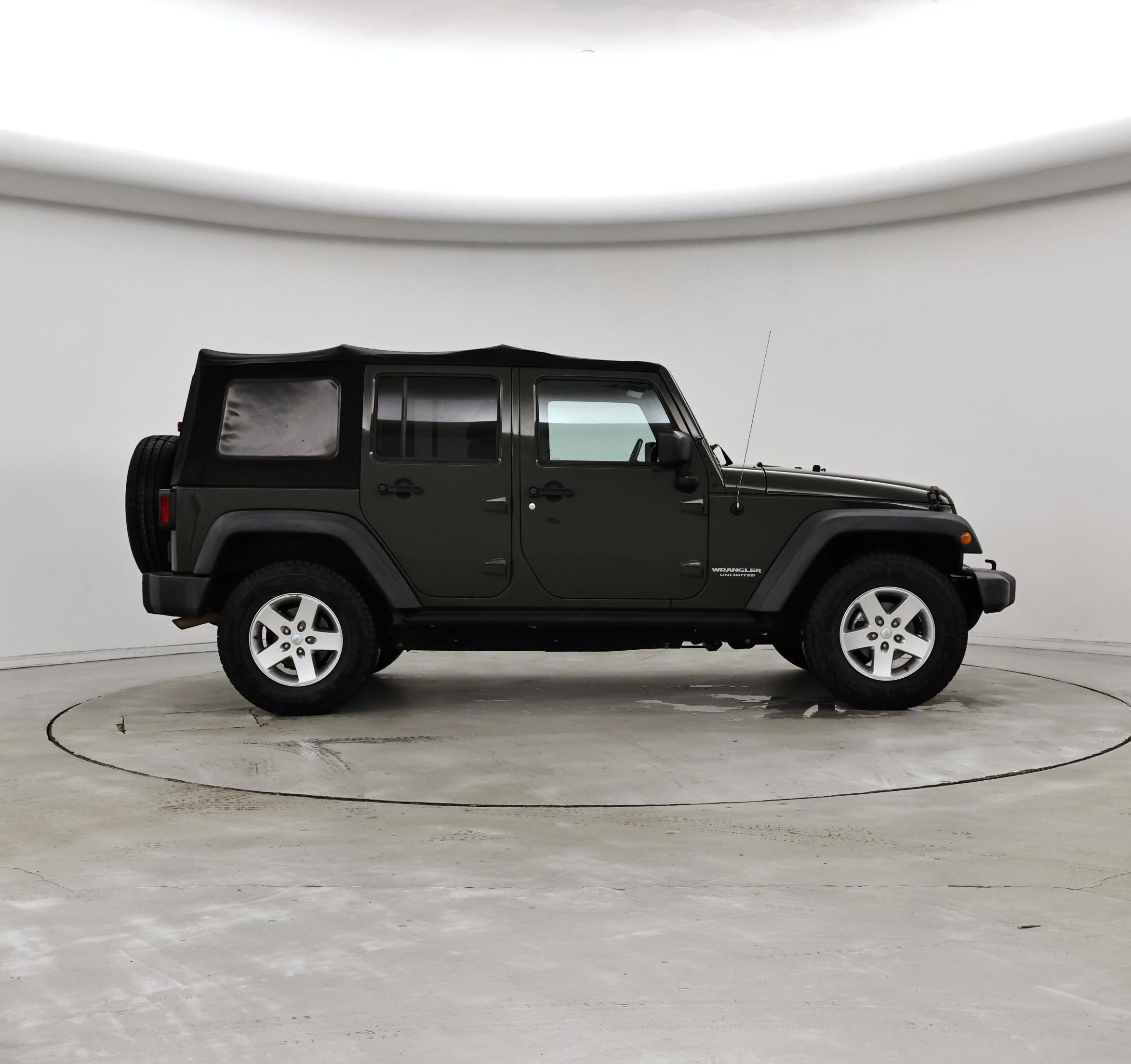 Thumbnail: 2016 Jeep Wrangler - 7