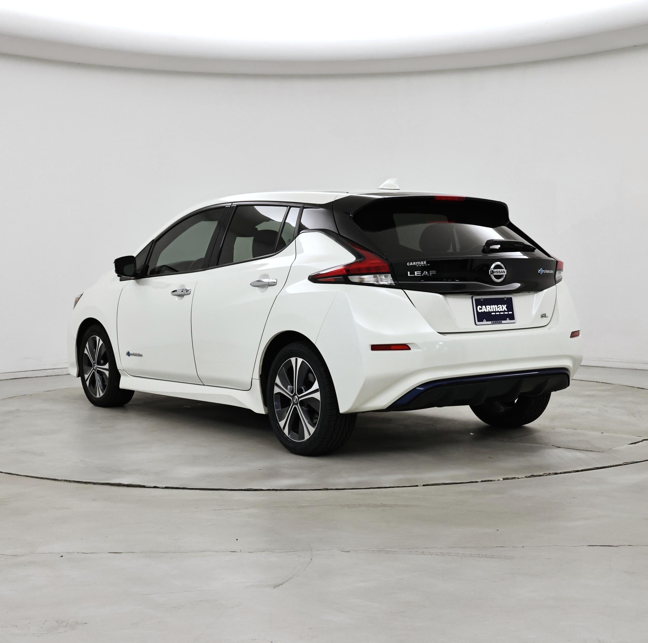 Thumbnail: 2018 Nissan Leaf - 2