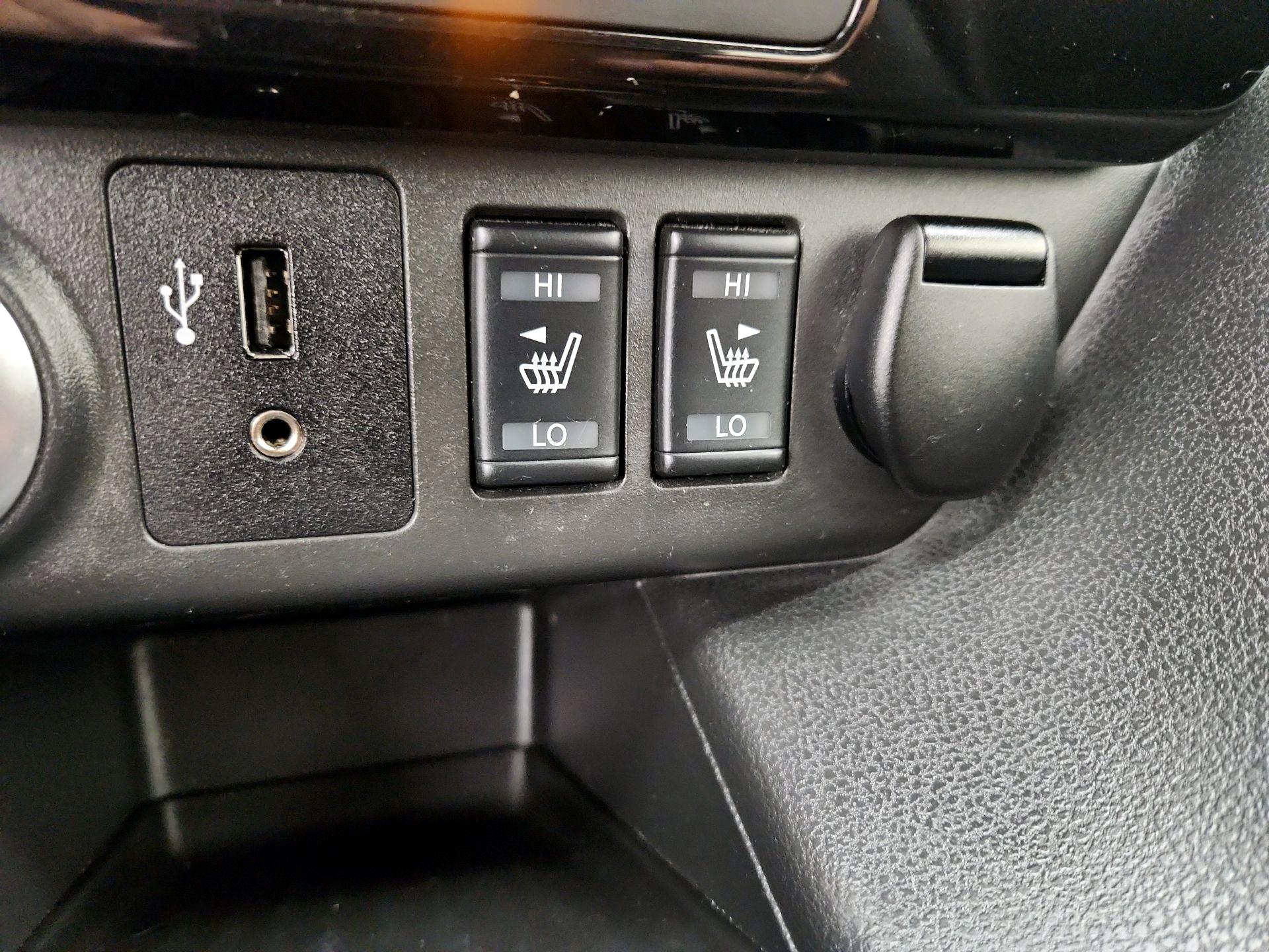 Thumbnail: 2018 Nissan Leaf - 19