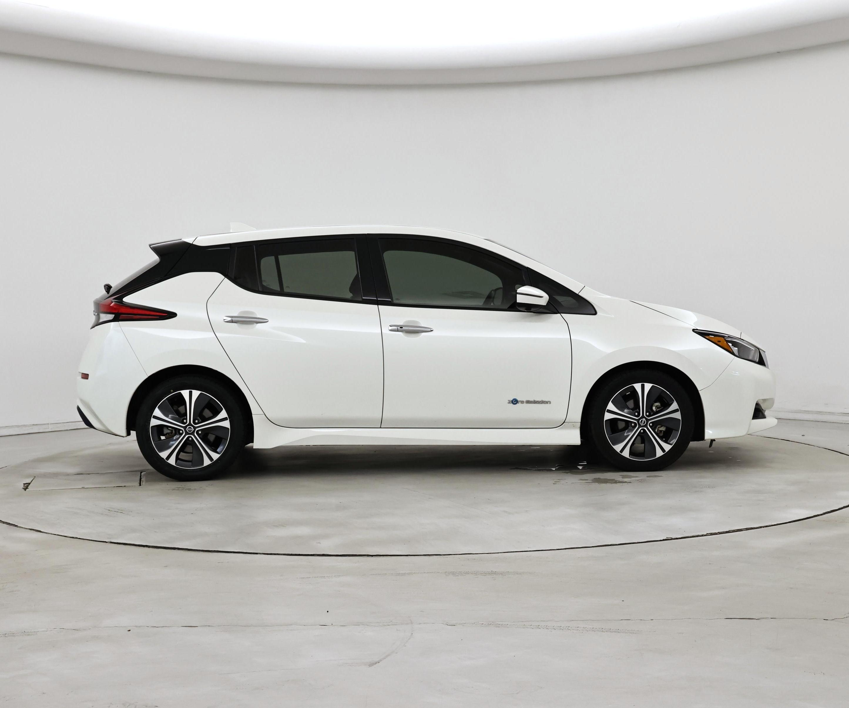 Thumbnail: 2018 Nissan Leaf - 7
