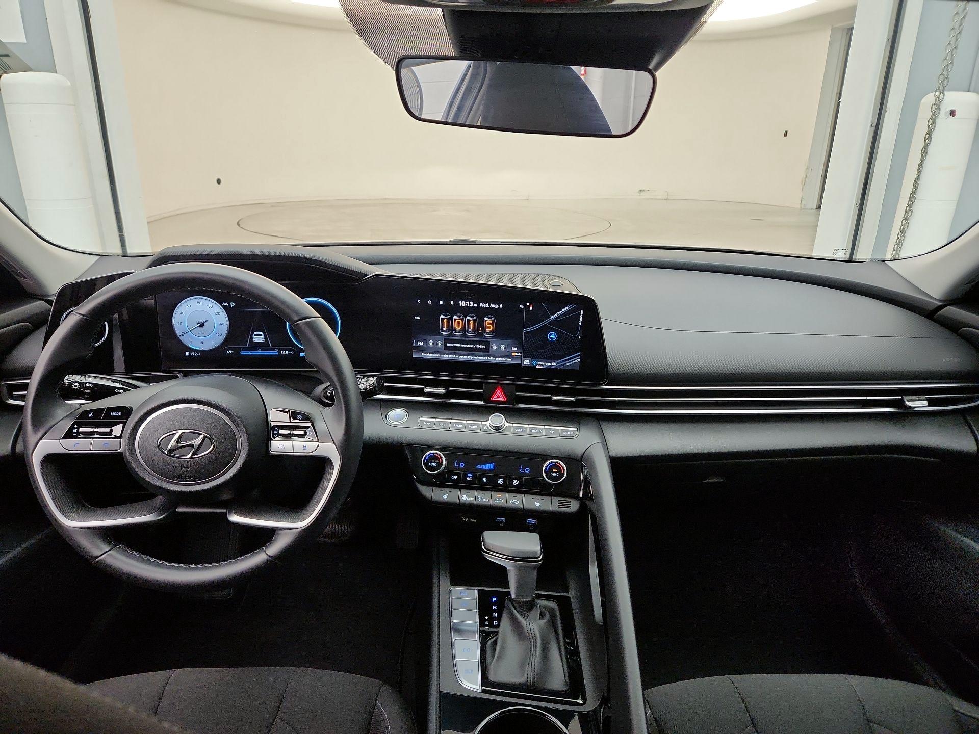 Thumbnail: 2023 Hyundai Elantra - 9