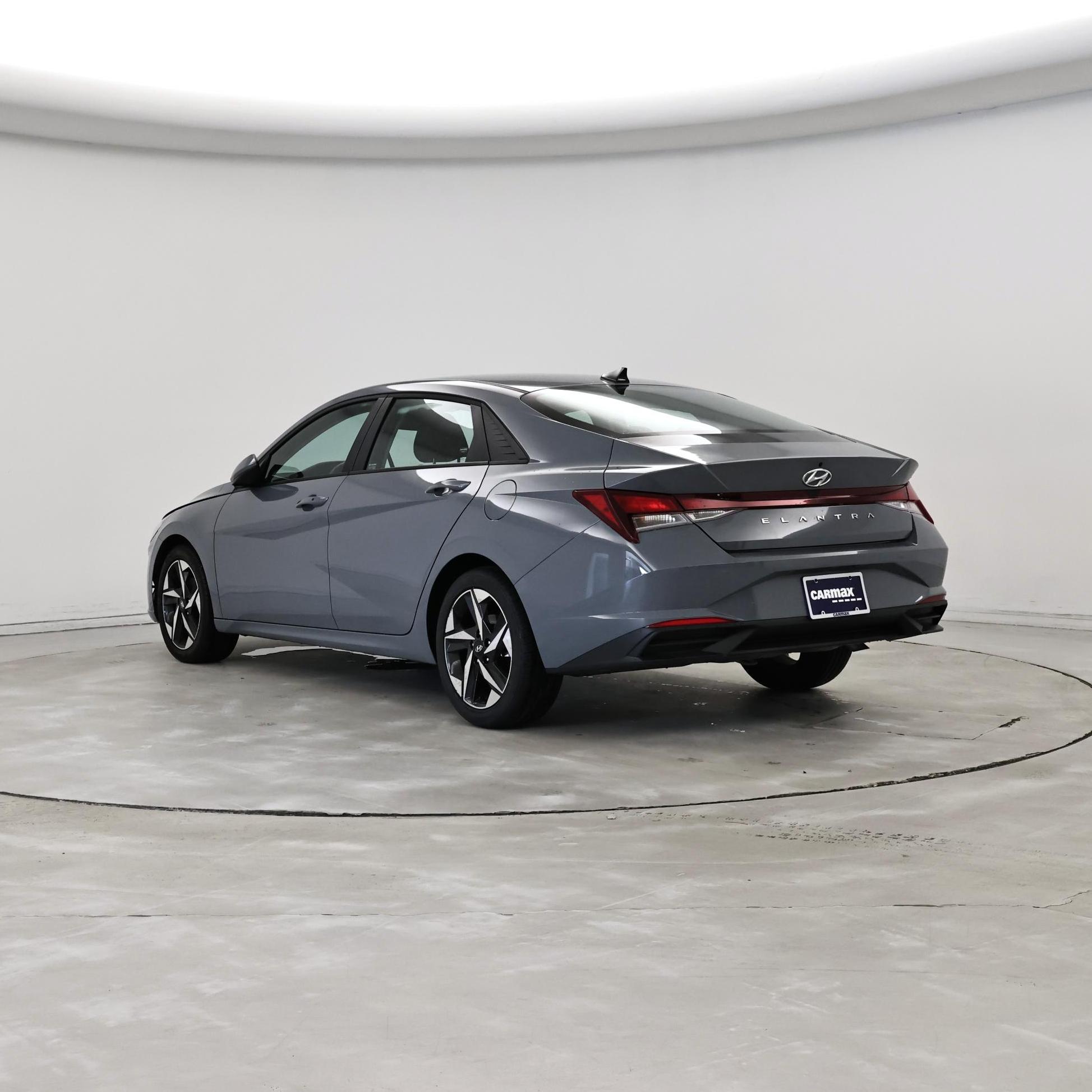 Thumbnail: 2023 Hyundai Elantra - 2