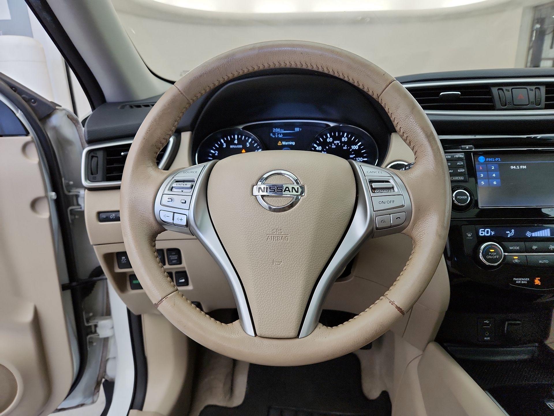 Thumbnail: 2015 Nissan Rogue - 10