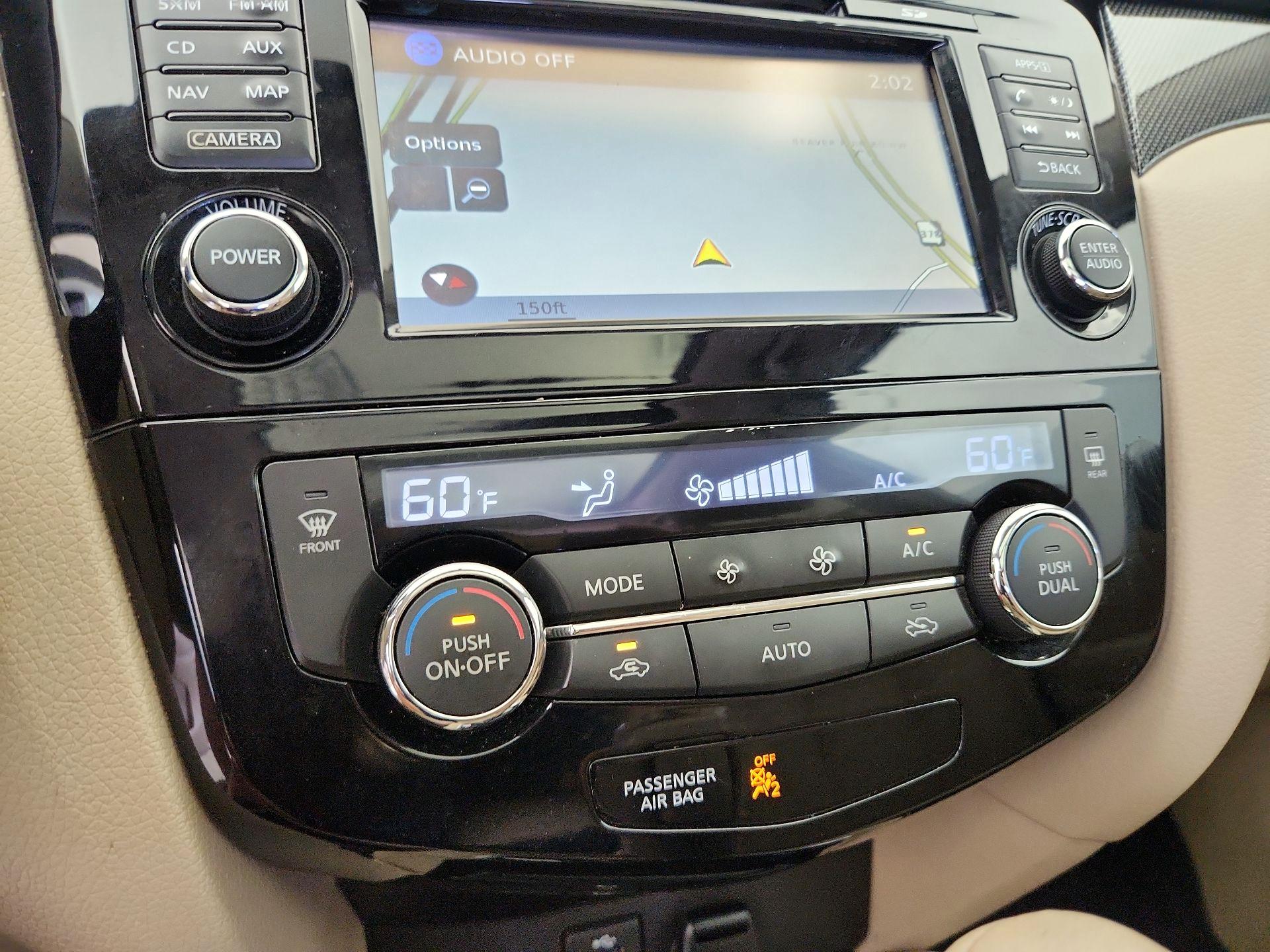 Thumbnail: 2015 Nissan Rogue - 16