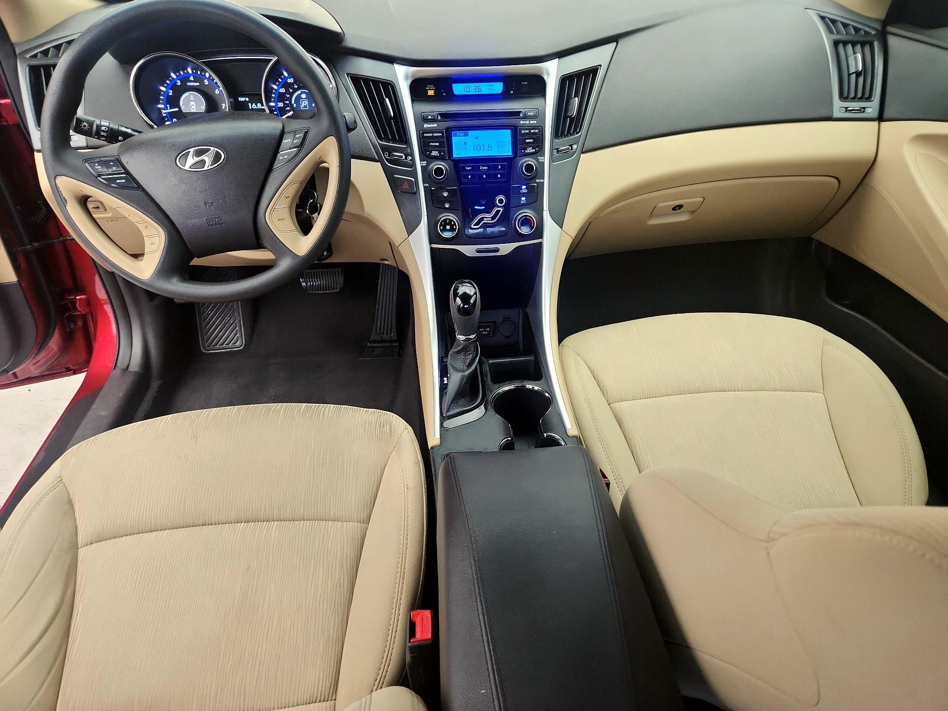 Thumbnail: 2013 Hyundai Sonata - 9