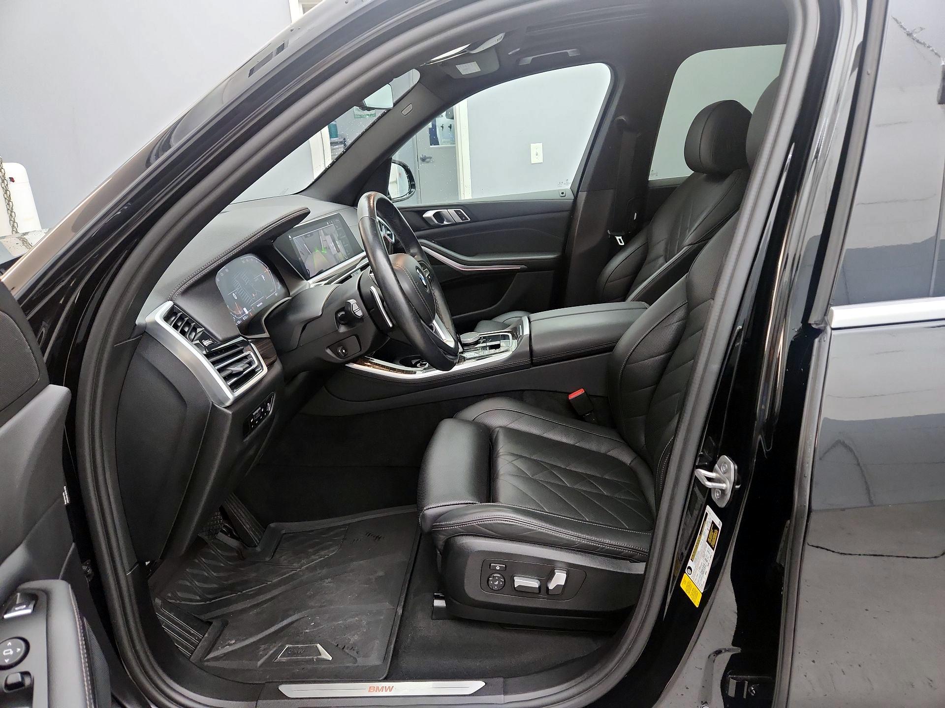 Thumbnail: 2023 BMW X5 - 11