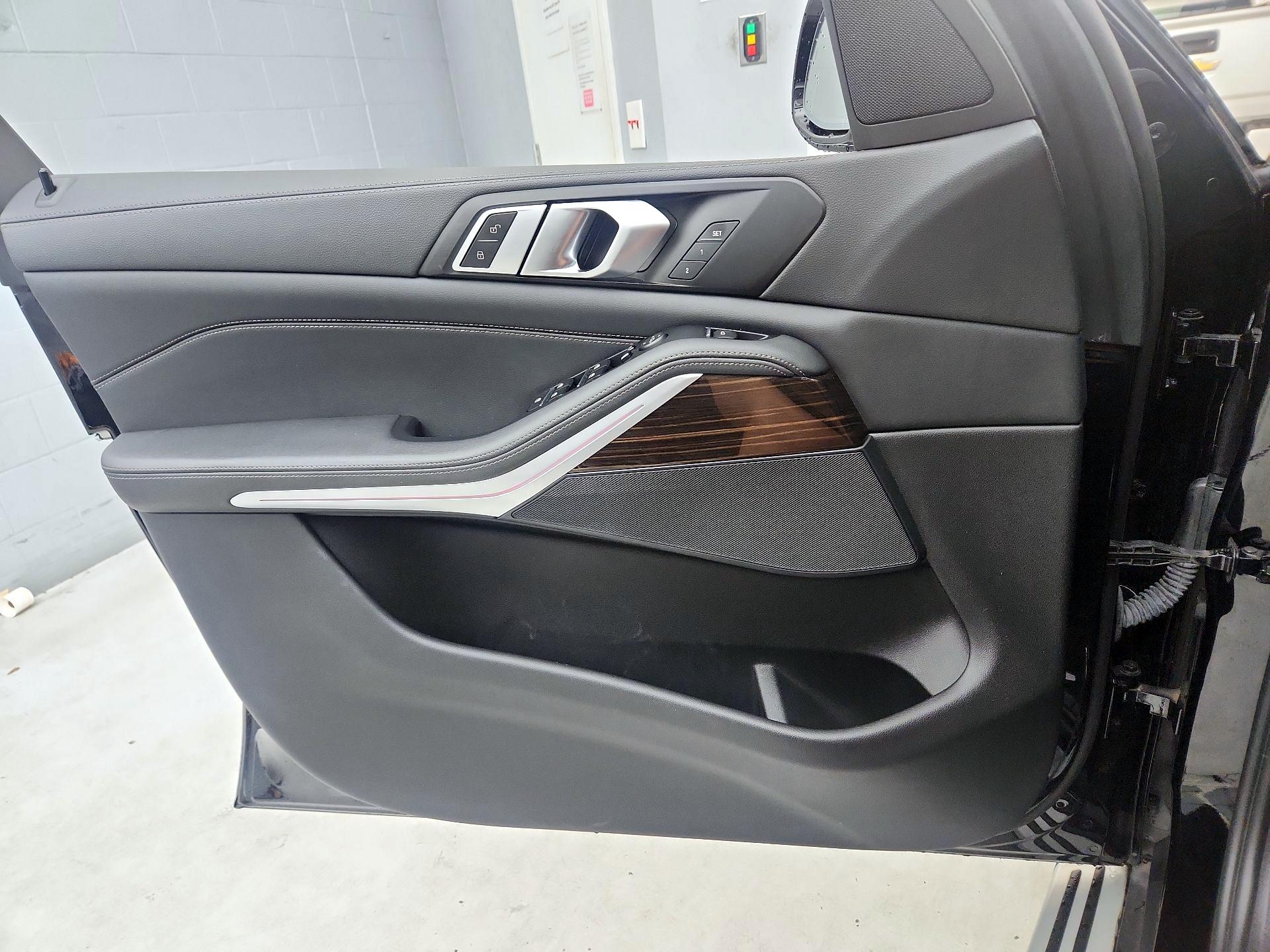 Thumbnail: 2023 BMW X5 - 12