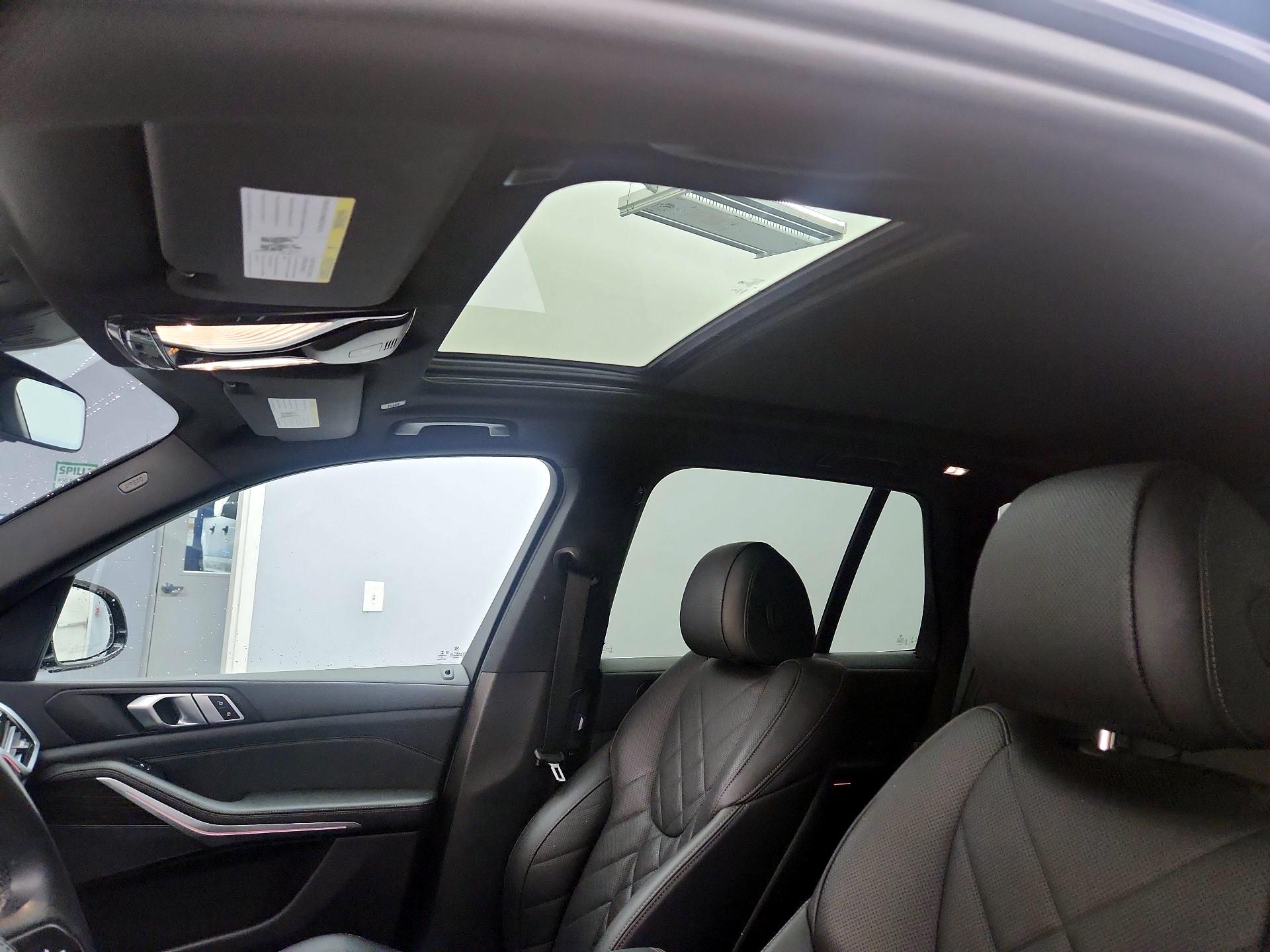 Thumbnail: 2023 BMW X5 - 19