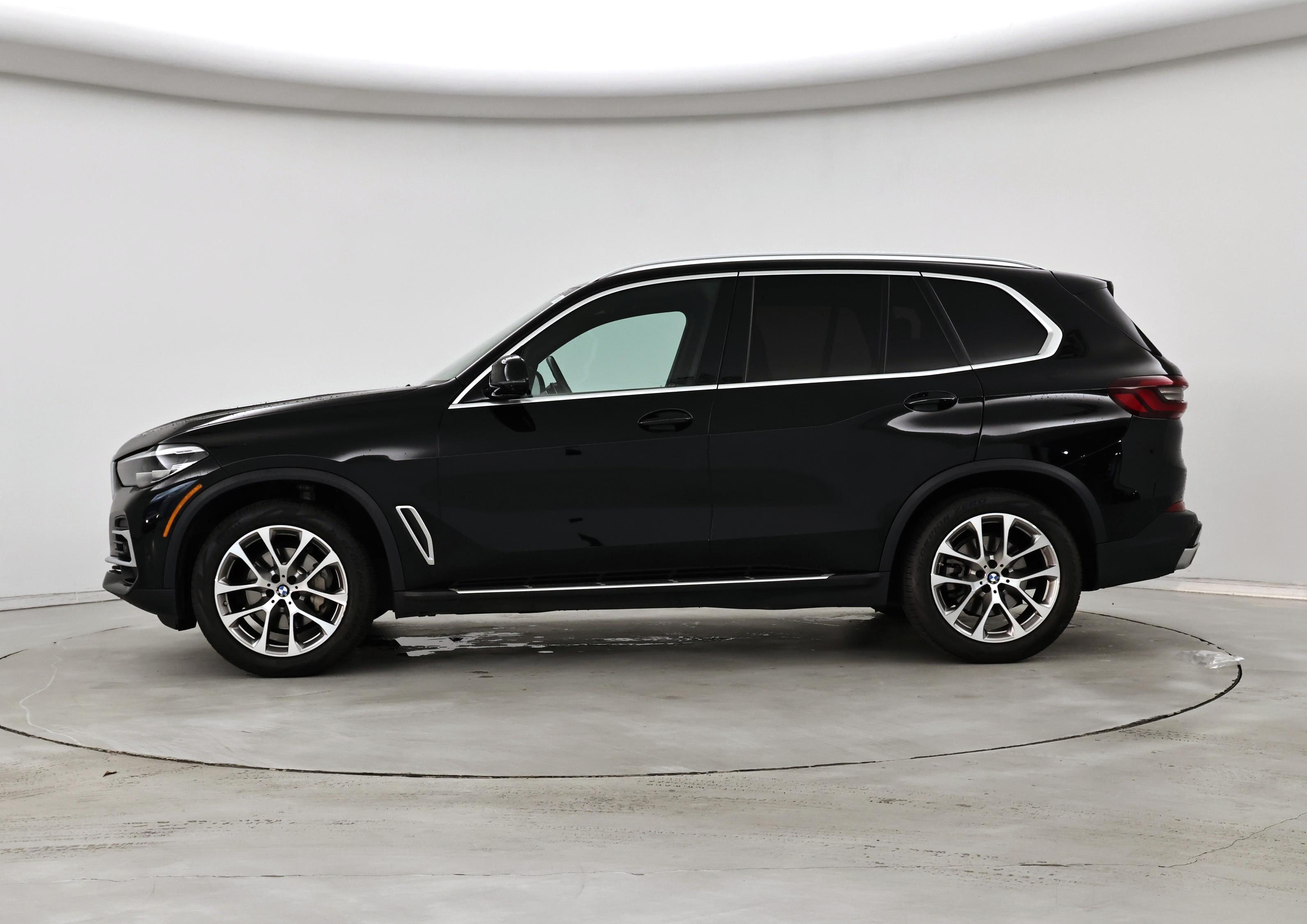 Thumbnail: 2023 BMW X5 - 3