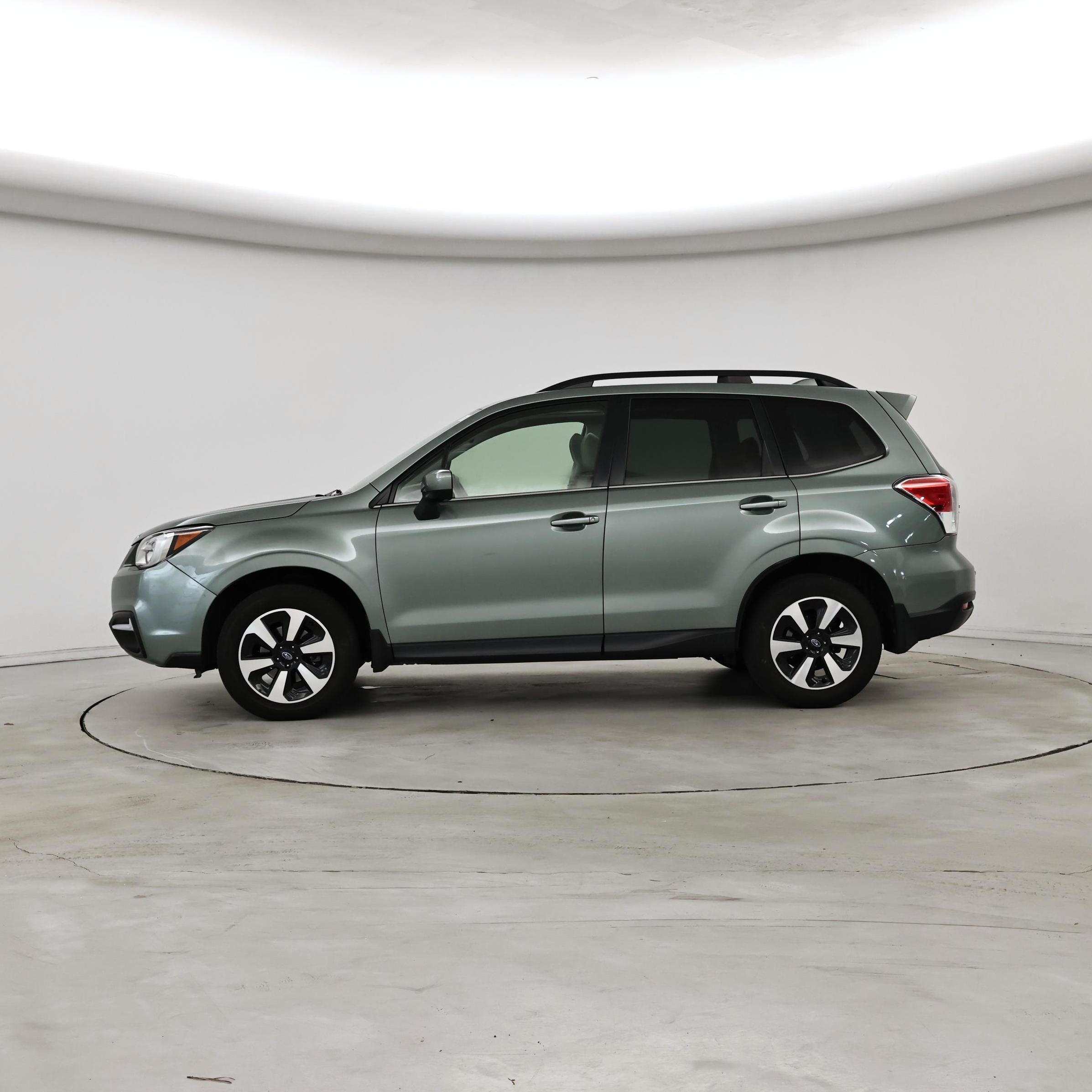 Thumbnail: 2018 Subaru Forester - 3