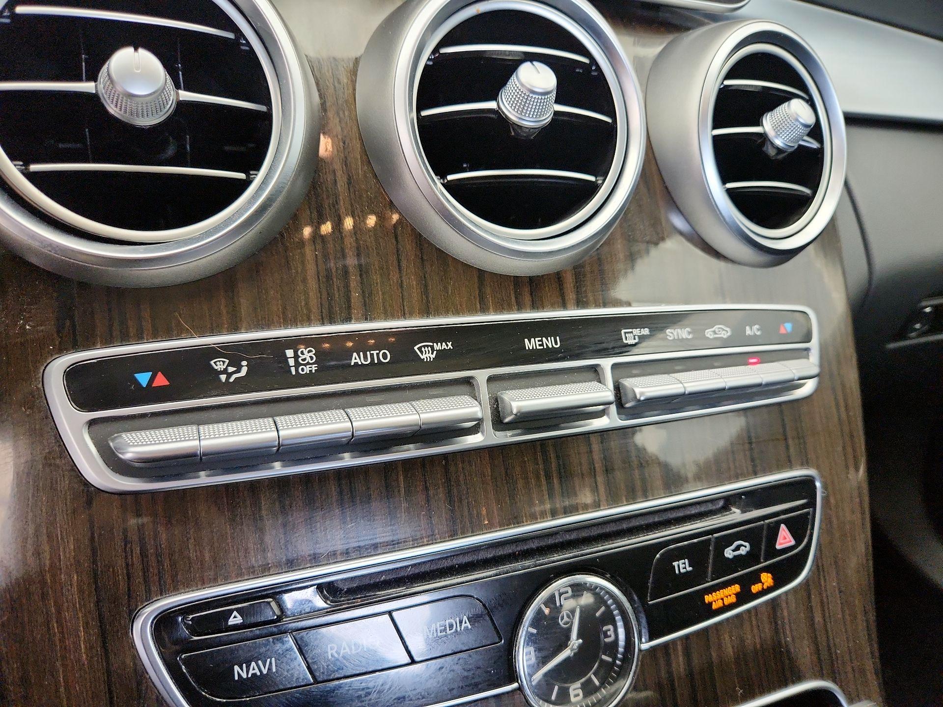 Thumbnail: 2018 Mercedes-Benz C-Class - 16