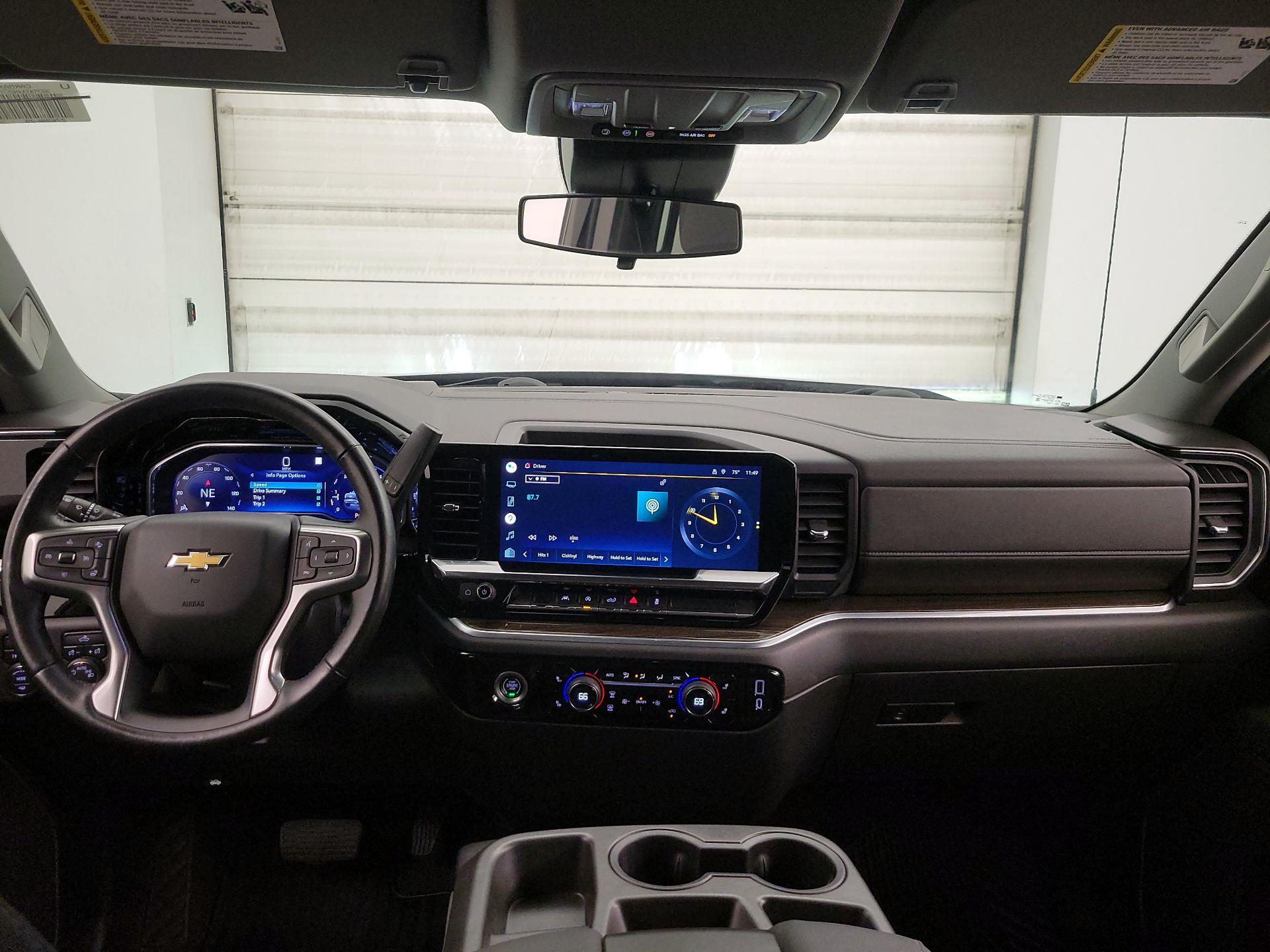 Thumbnail: 2022 Chevrolet Silverado 1500 - 9