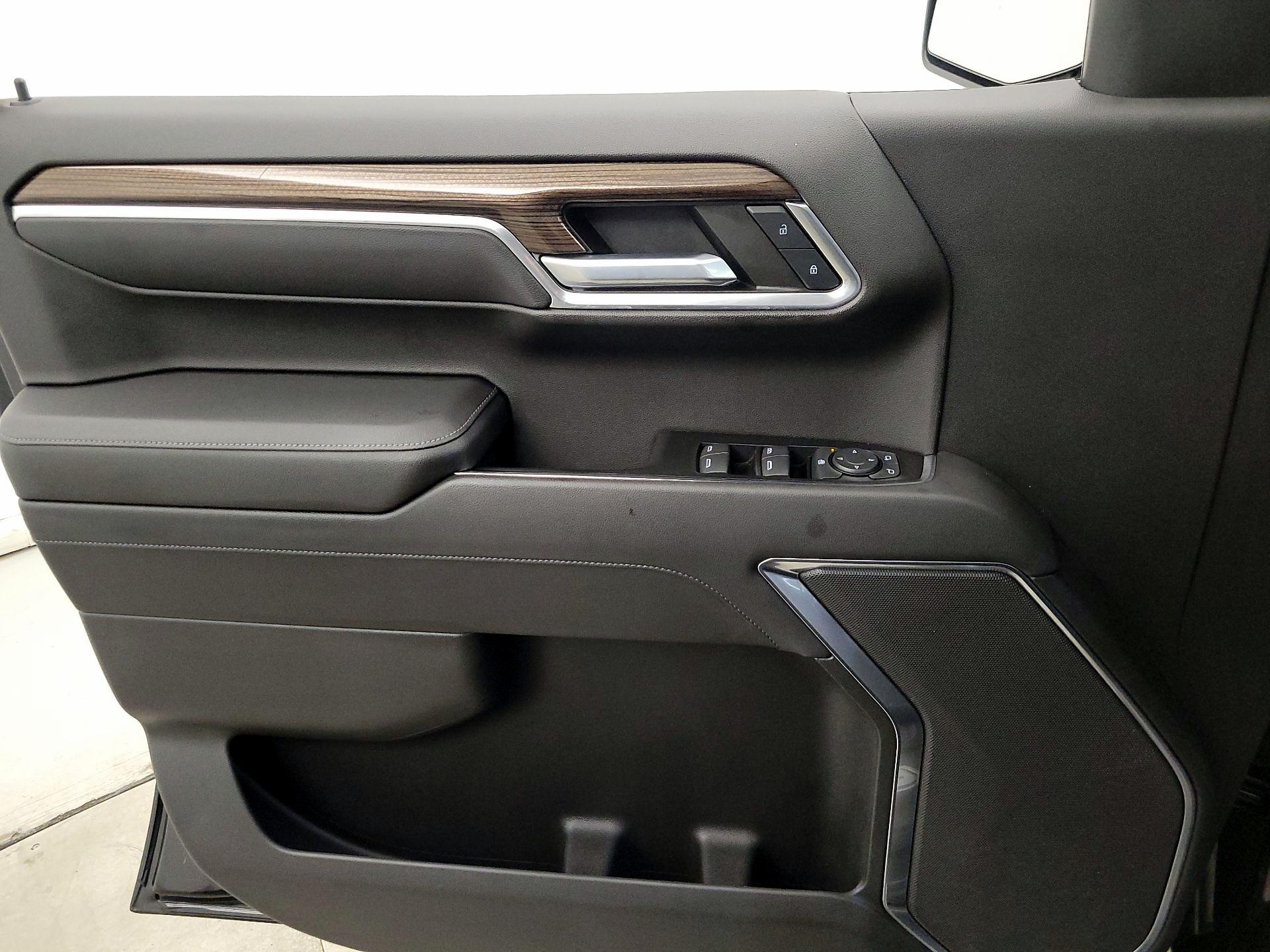 Thumbnail: 2022 Chevrolet Silverado 1500 - 12
