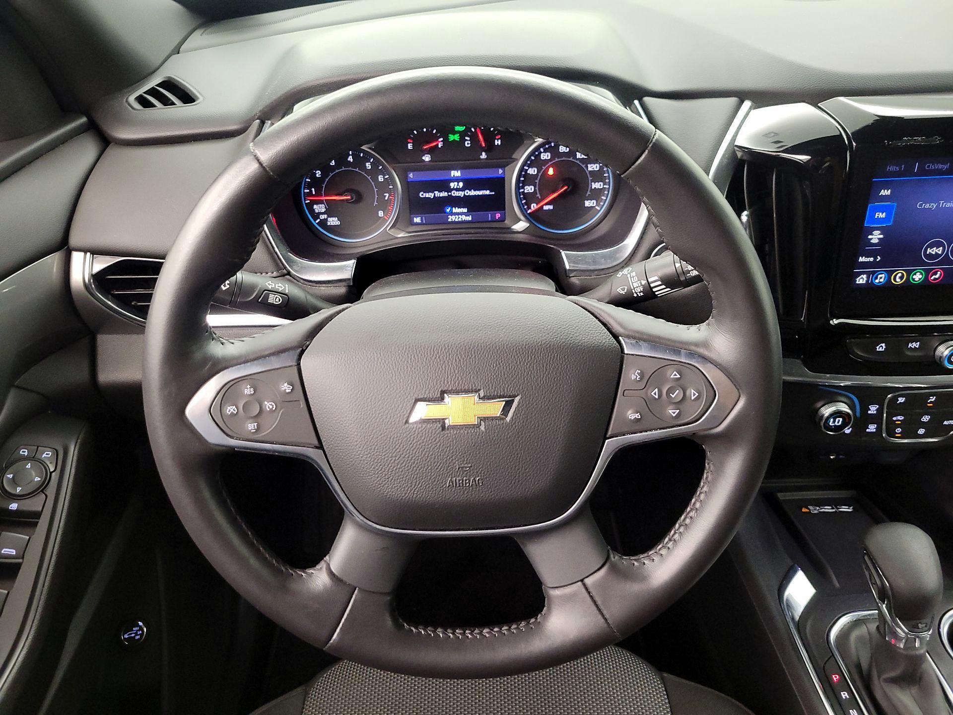 Thumbnail: 2022 Chevrolet Traverse - 10