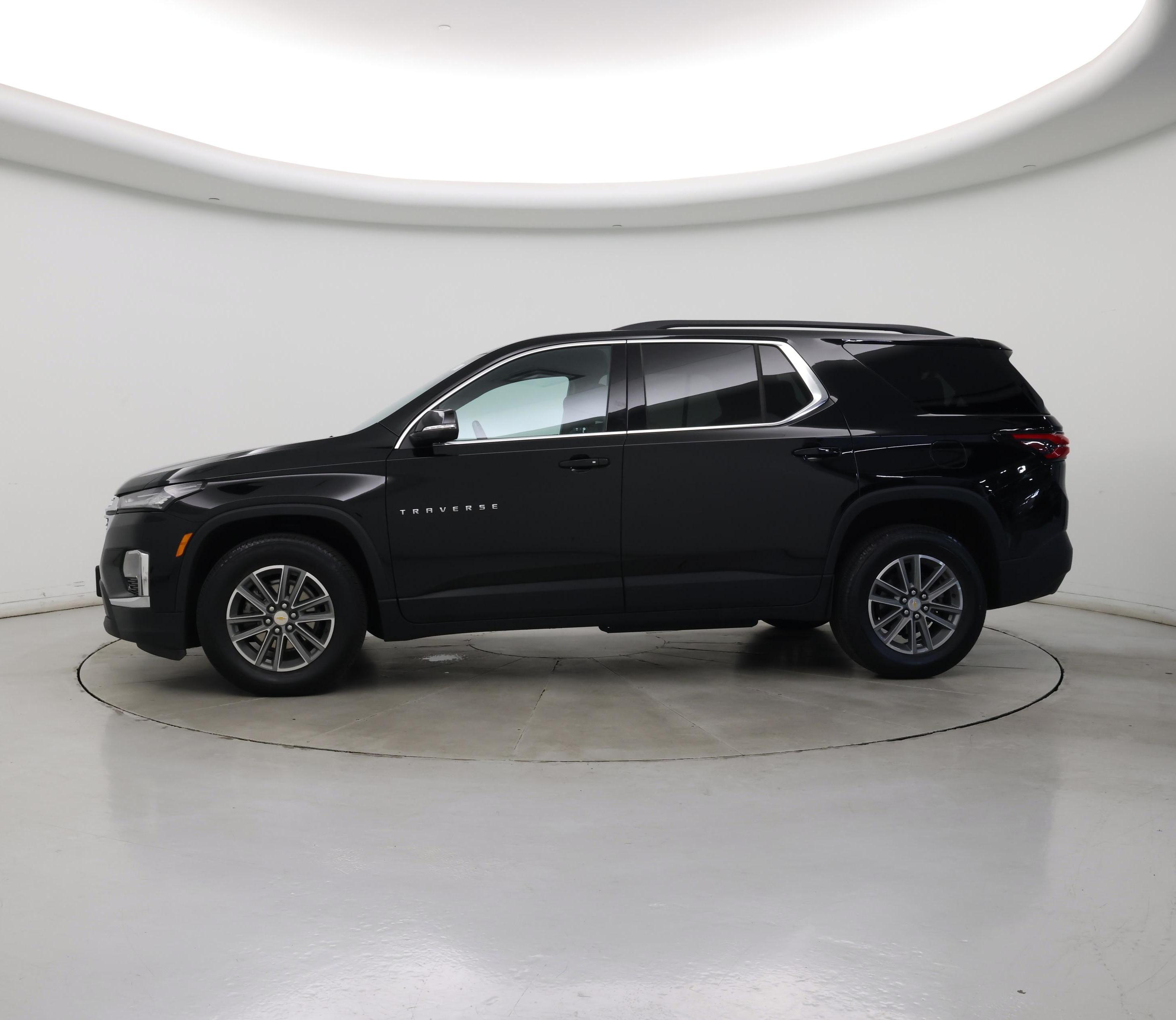 Thumbnail: 2022 Chevrolet Traverse - 3