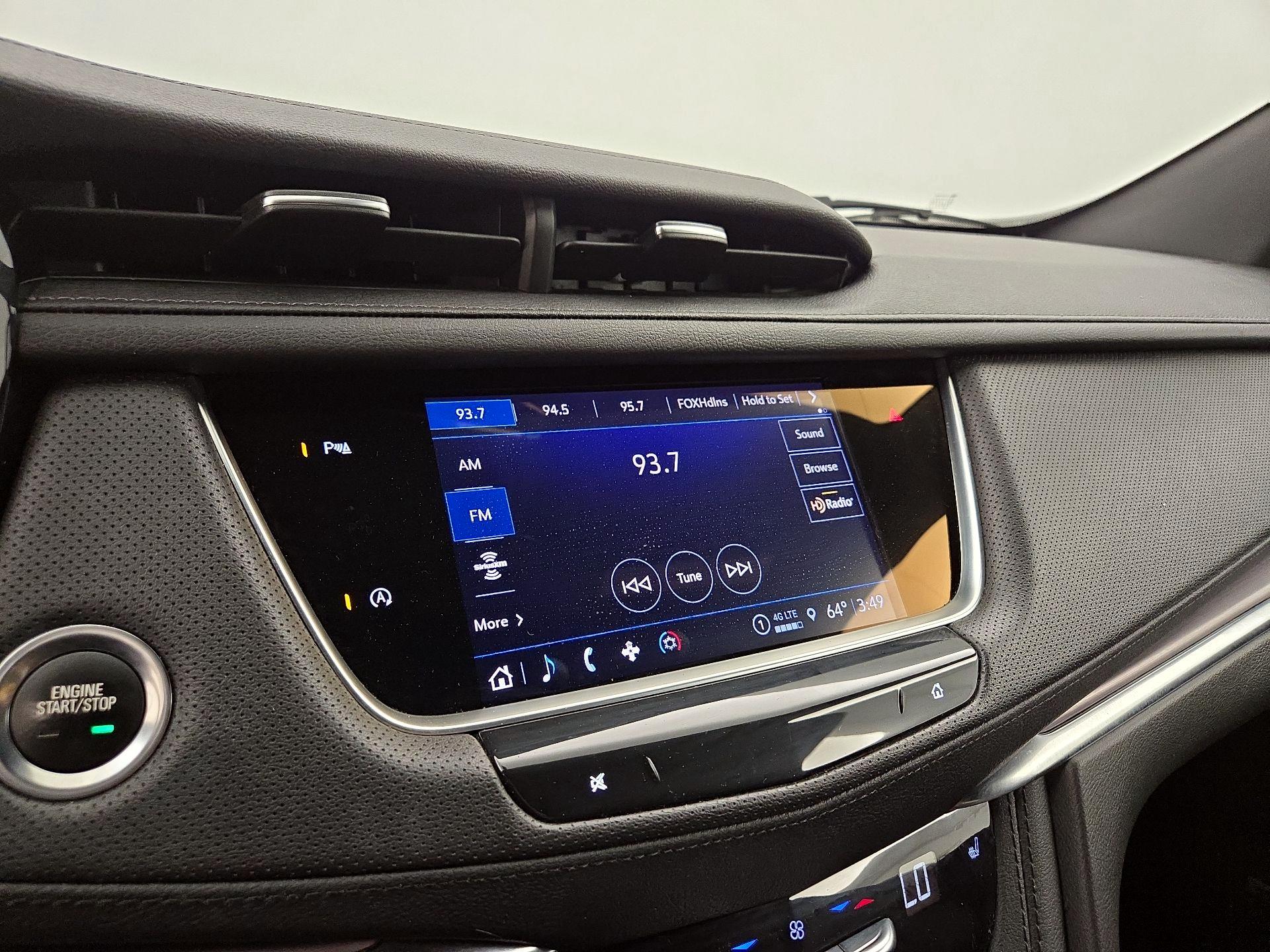 Thumbnail: 2023 Cadillac XT5 - 15