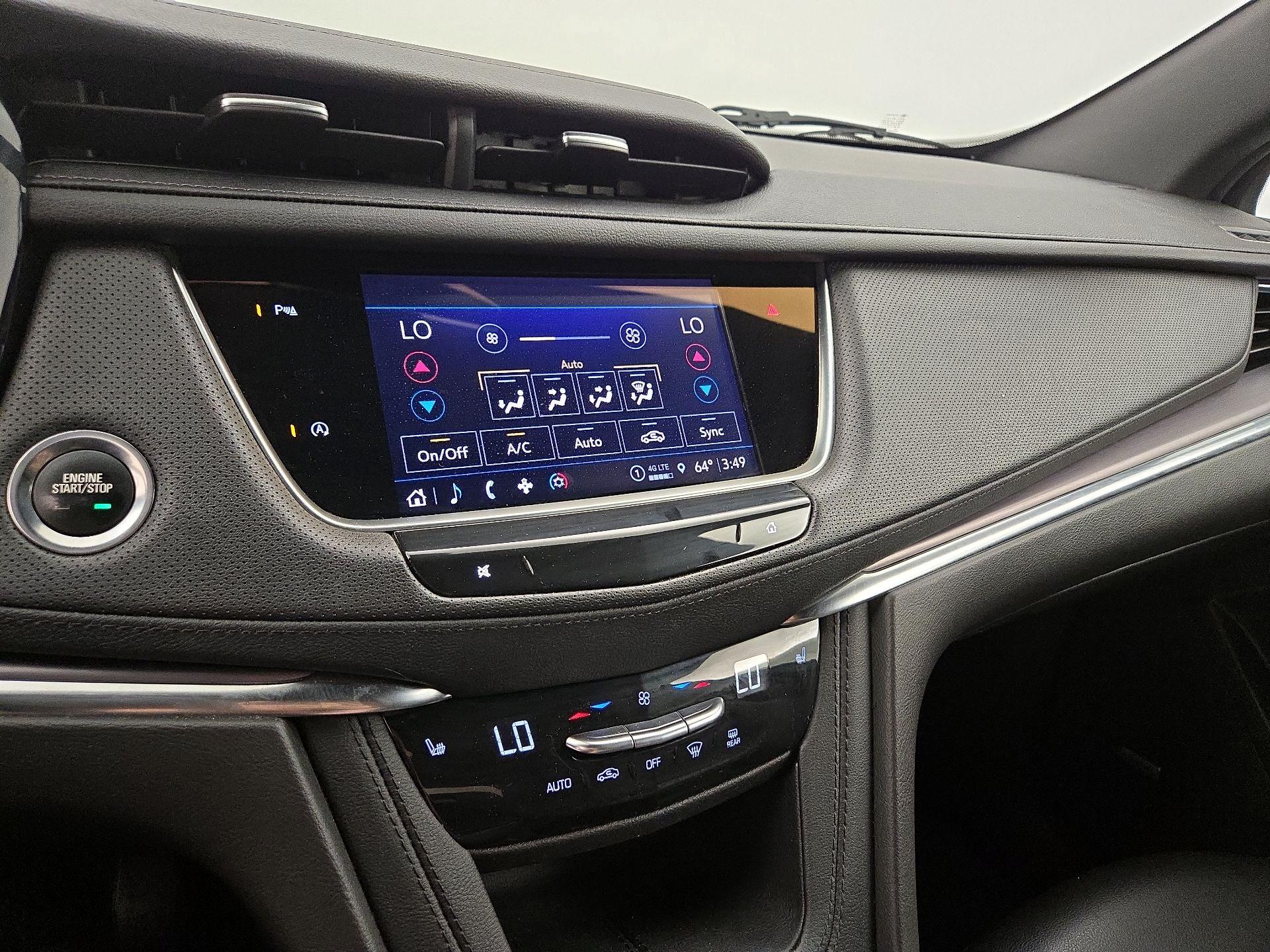 Thumbnail: 2023 Cadillac XT5 - 16