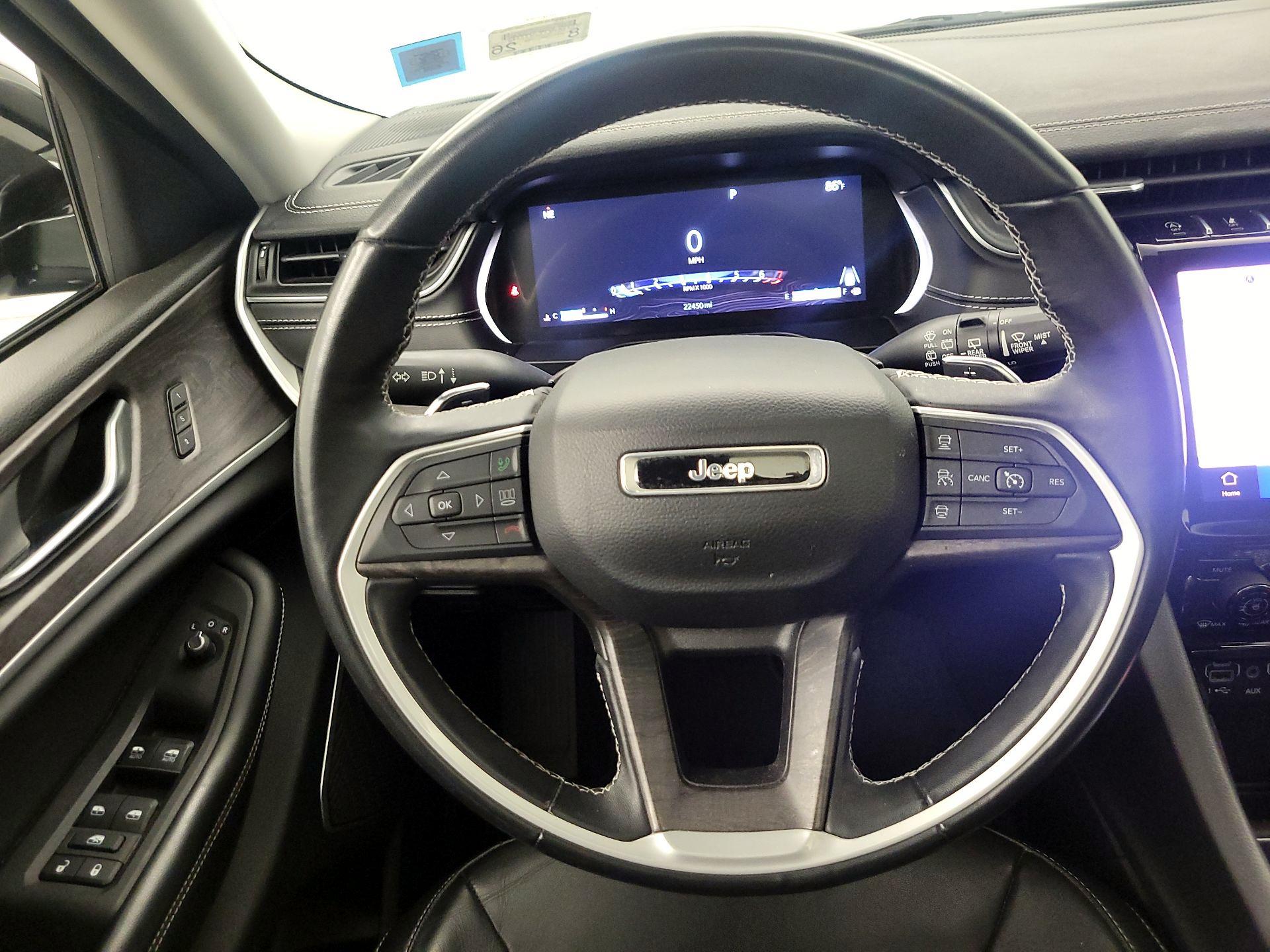 Thumbnail: 2022 Jeep Grand Cherokee - 10