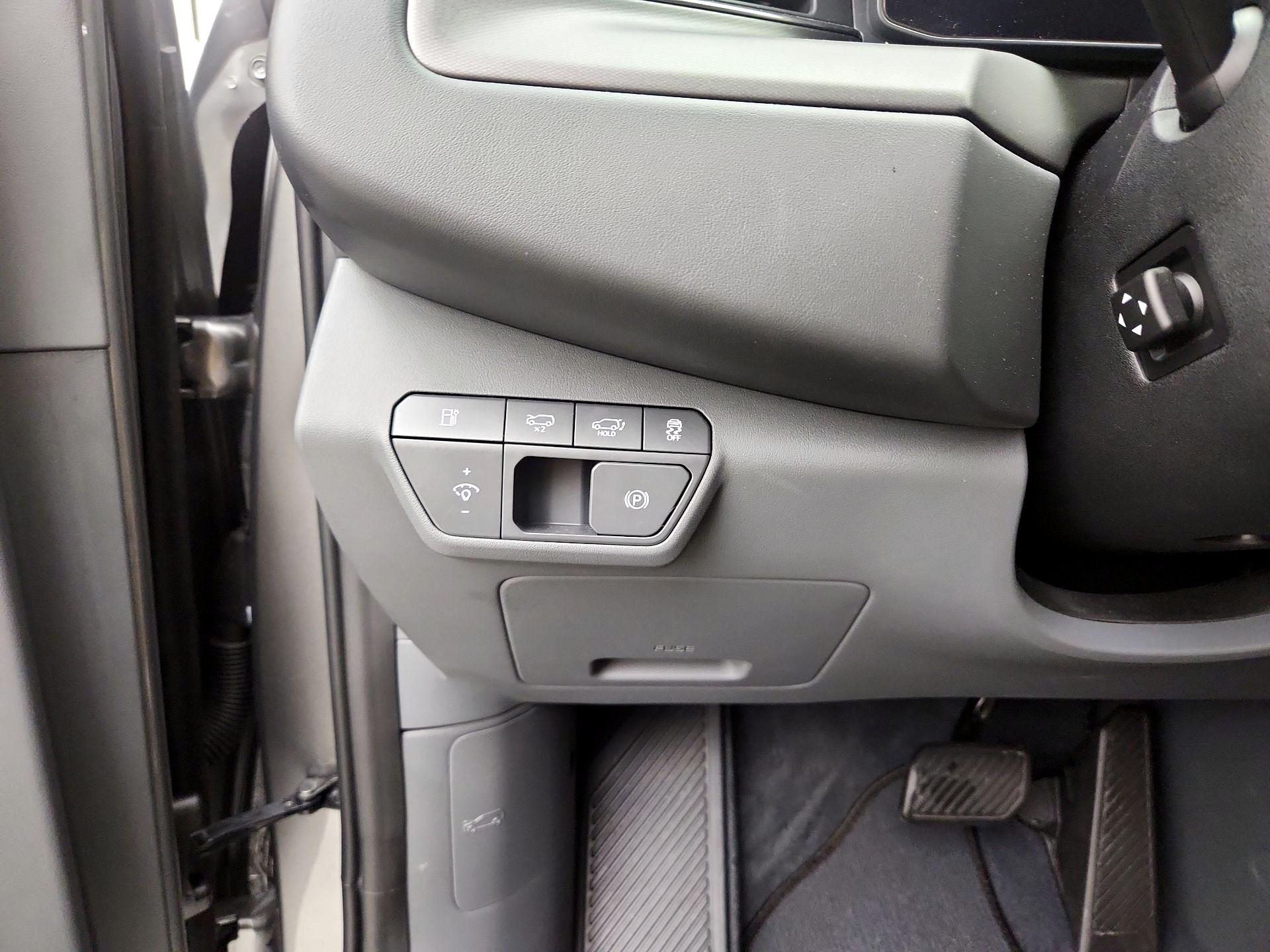 Thumbnail: 2024 Kia EV9 - 13