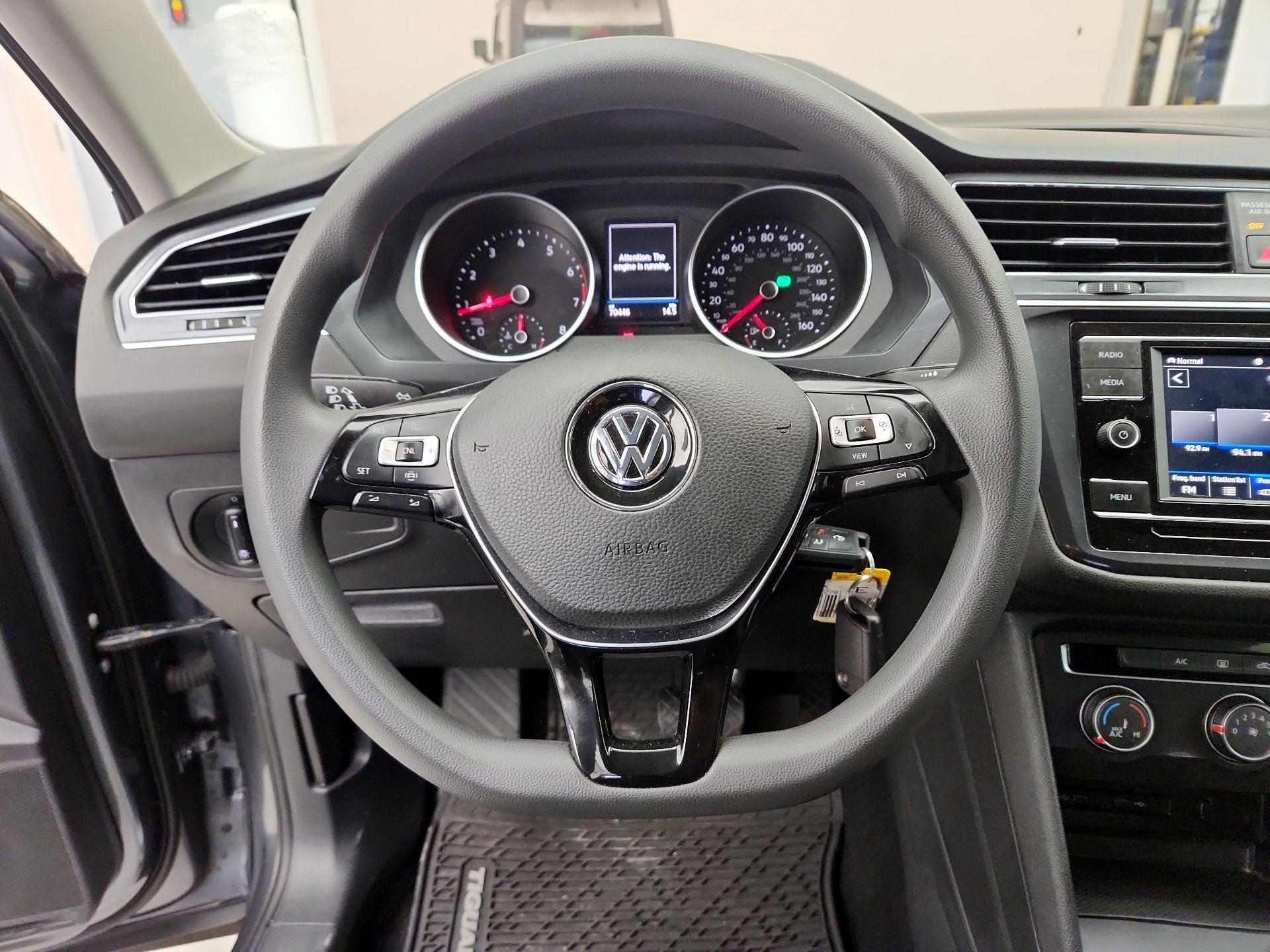 Thumbnail: 2020 Volkswagen Tiguan - 10