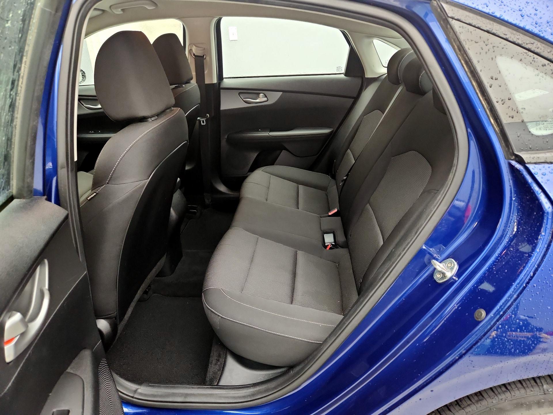 Thumbnail: 2019 Kia Forte - 19