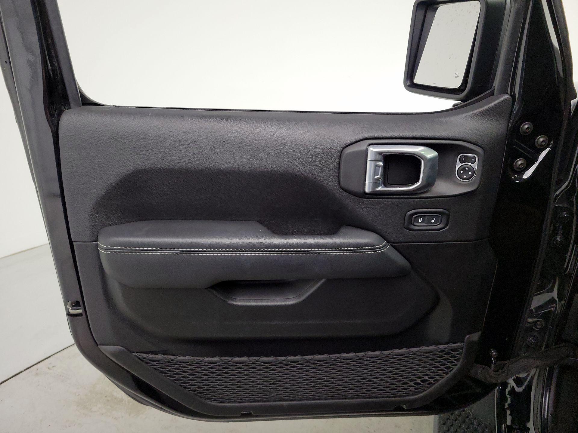 Thumbnail: 2022 Jeep Wrangler - 12