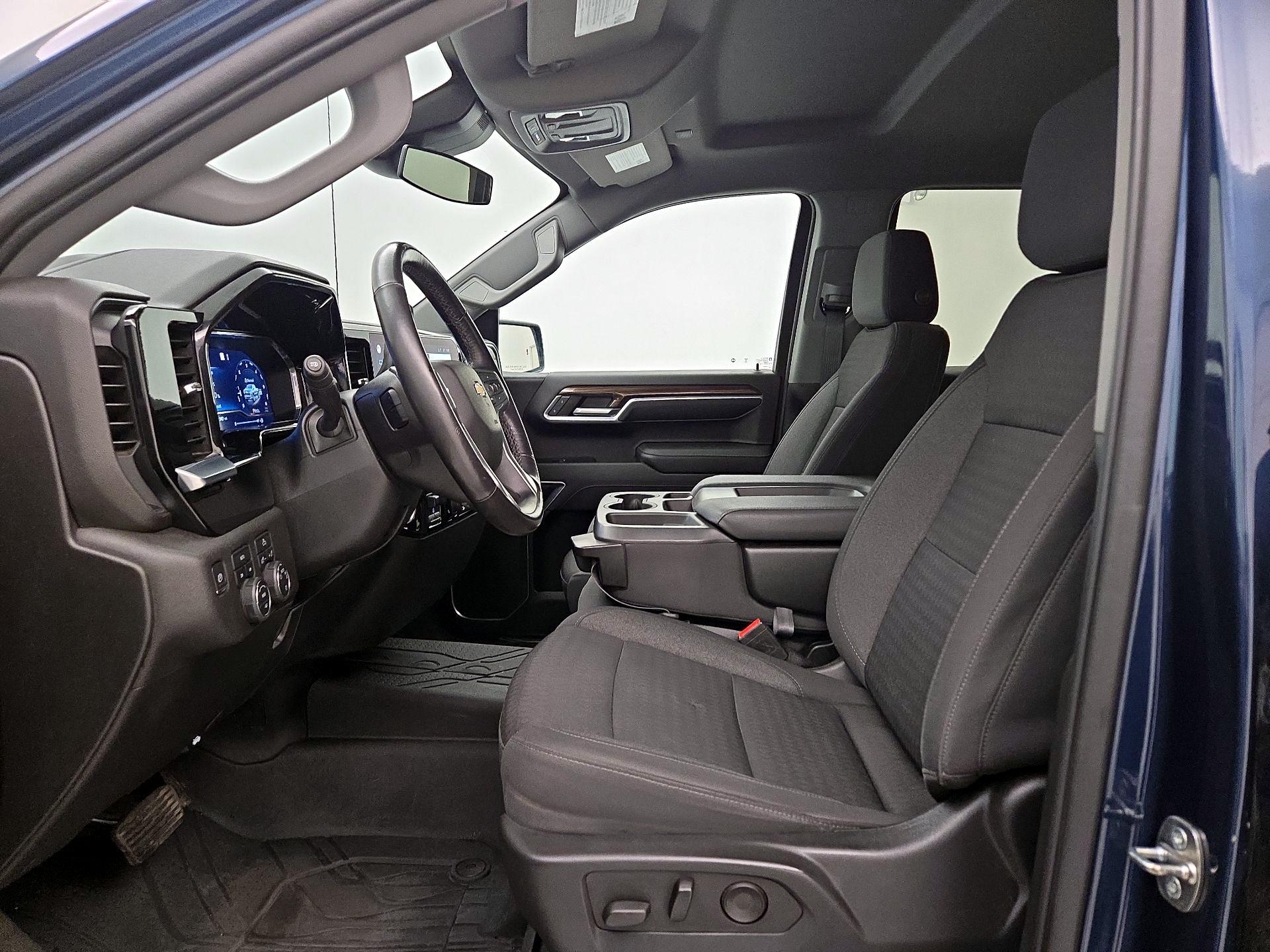 Thumbnail: 2022 Chevrolet Silverado 1500 - 11