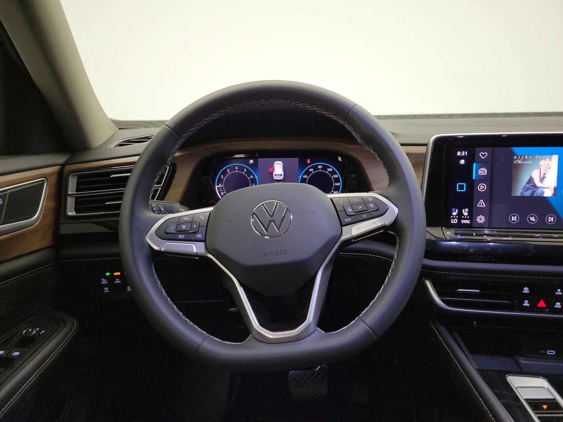 Thumbnail: 2024 Volkswagen Atlas - 10