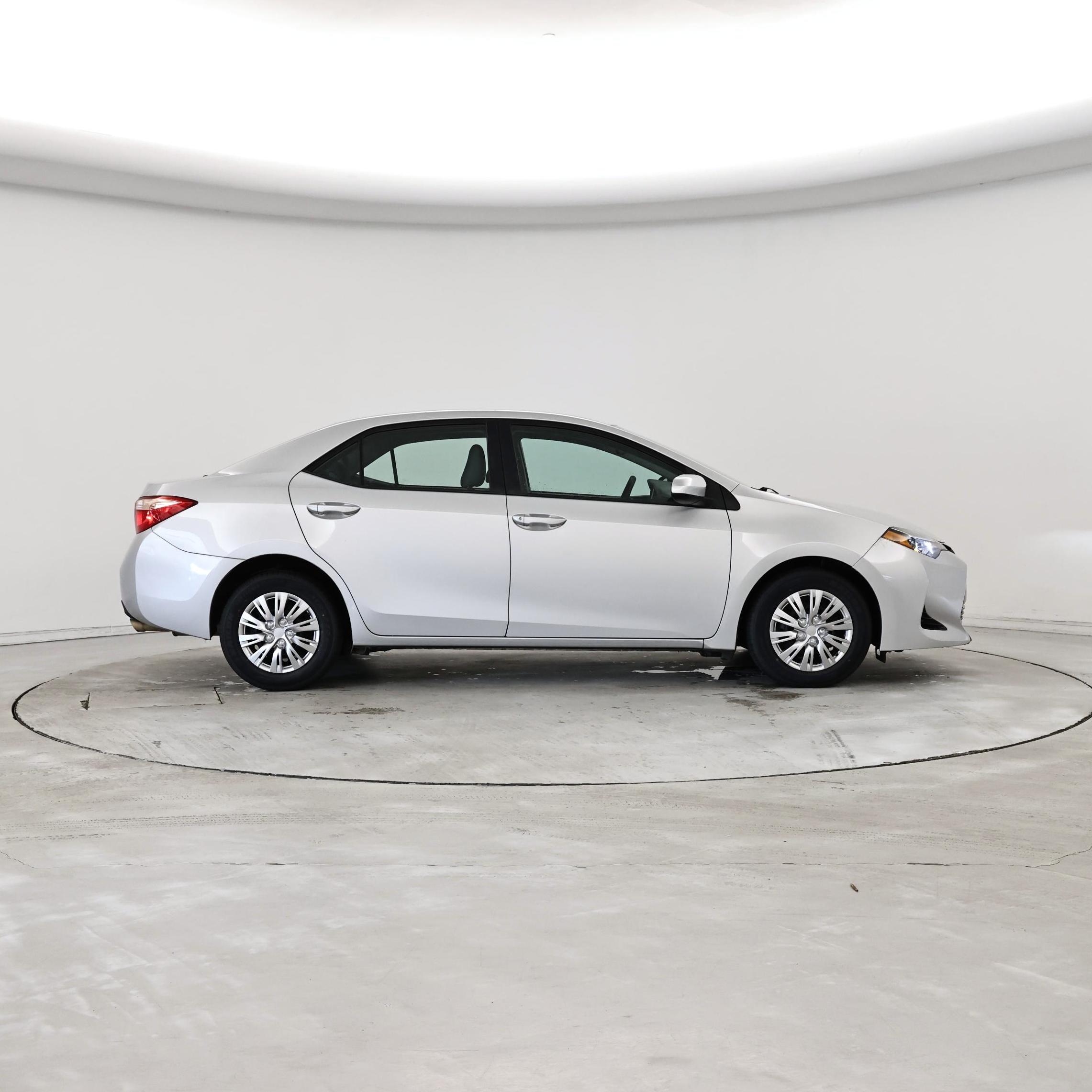 Thumbnail: 2018 Toyota Corolla - 7