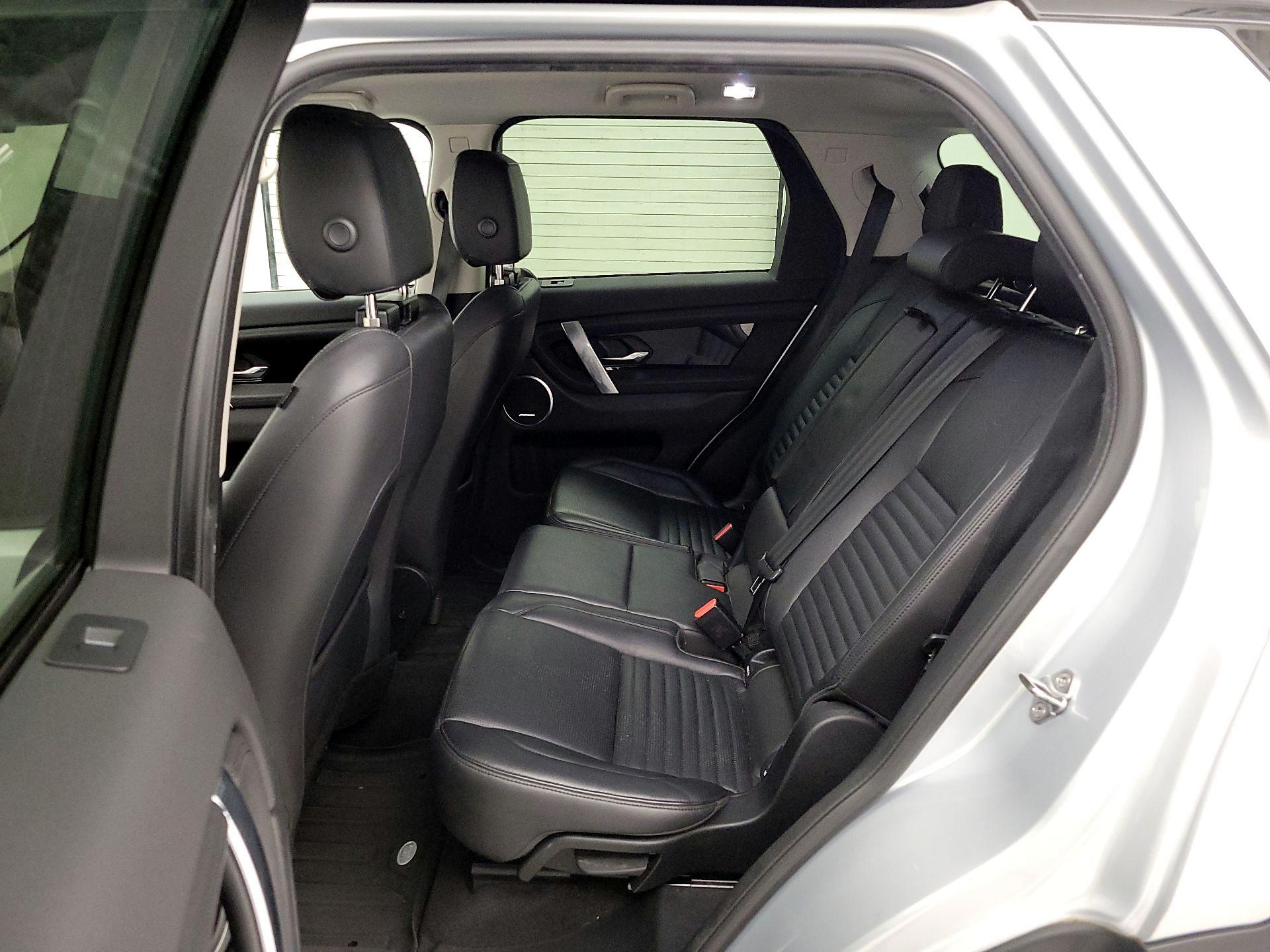 Thumbnail: 2021 Land Rover Discovery Sport - 20