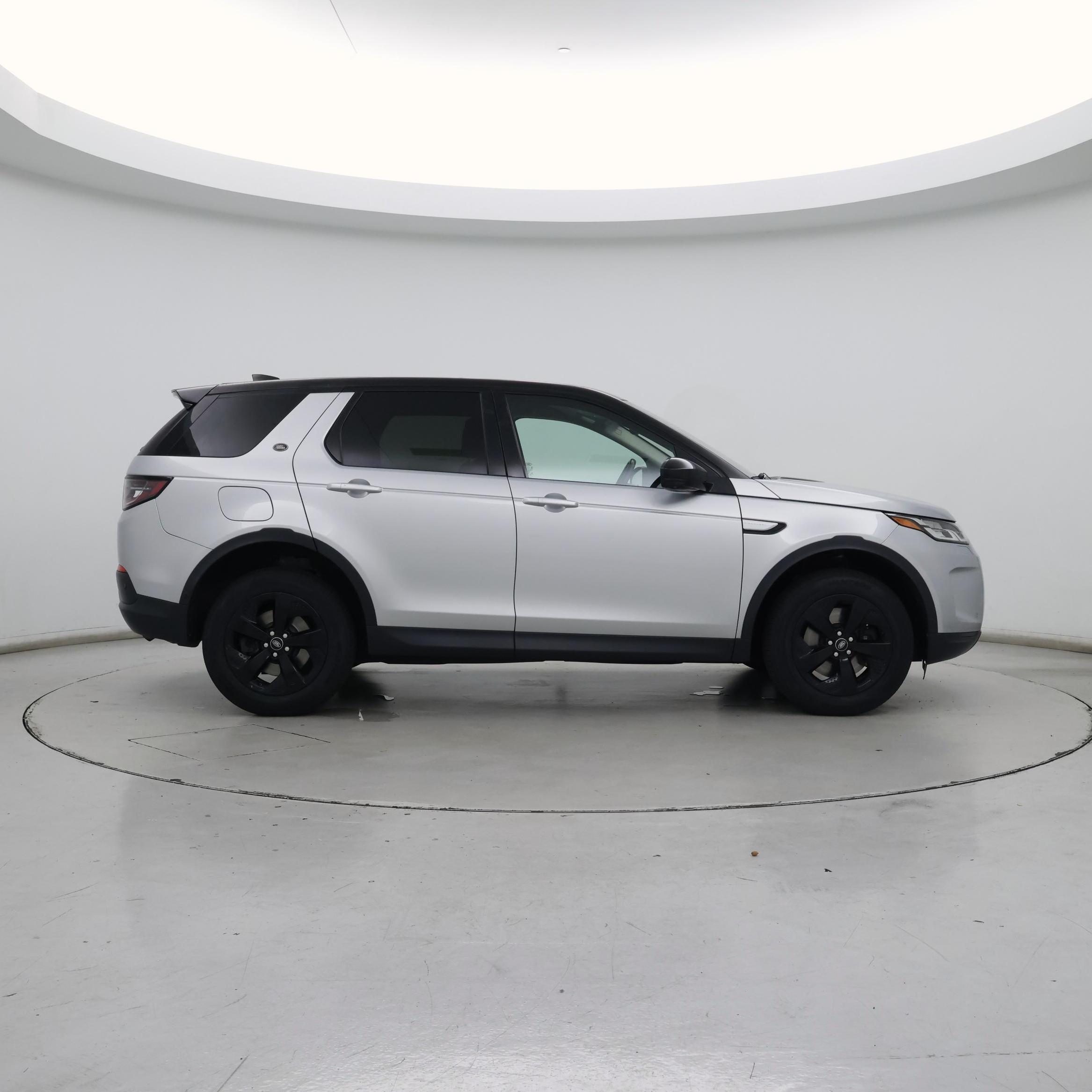 Thumbnail: 2021 Land Rover Discovery Sport - 7