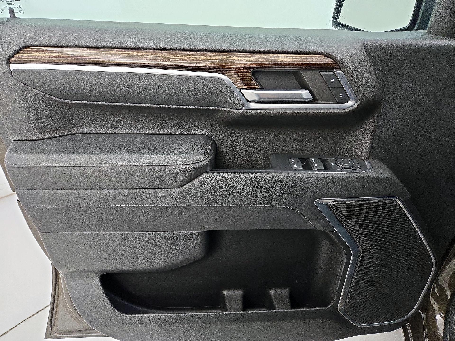 Thumbnail: 2023 GMC Sierra 1500 - 12