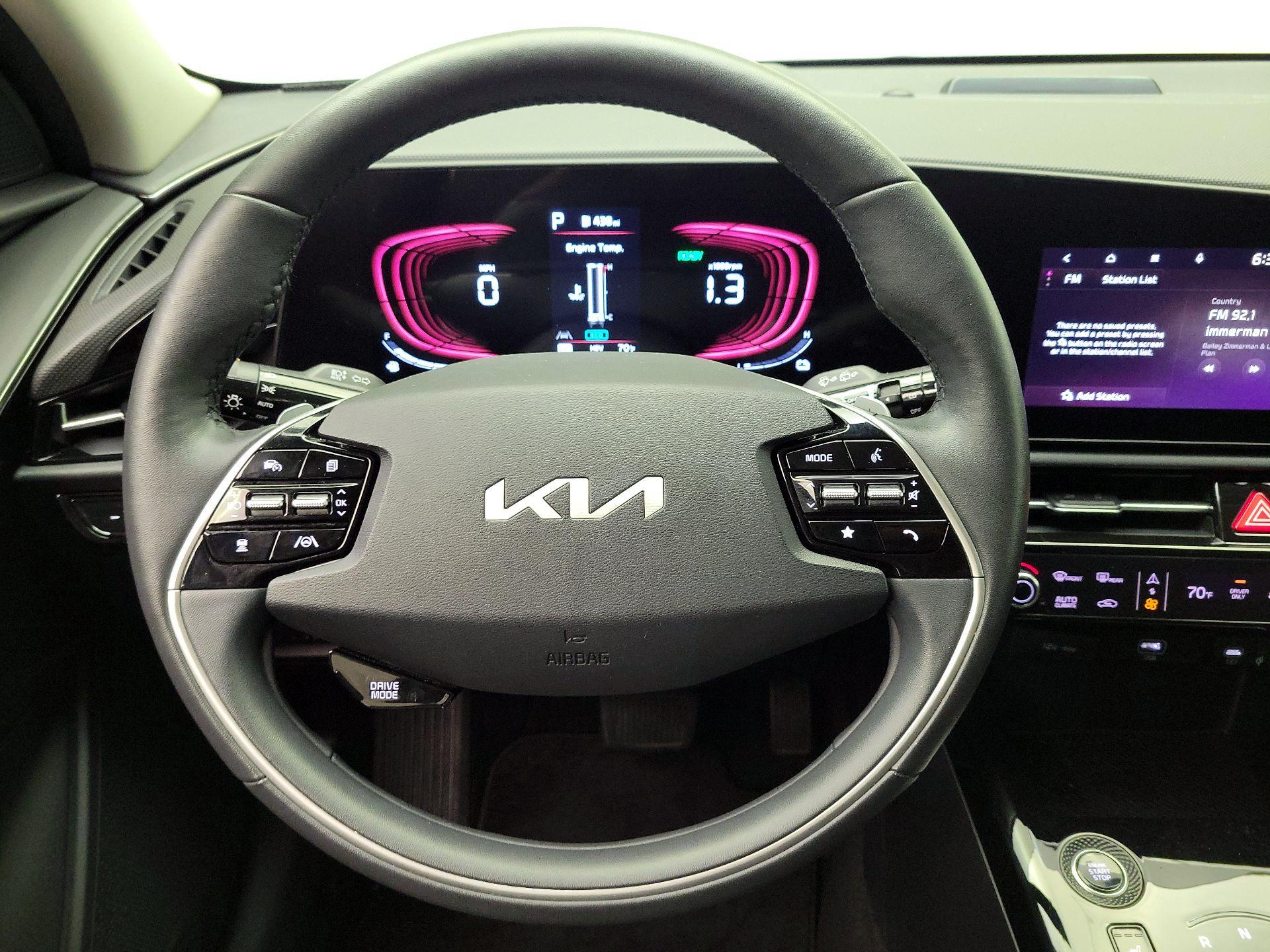 Thumbnail: 2023 Kia Niro - 10