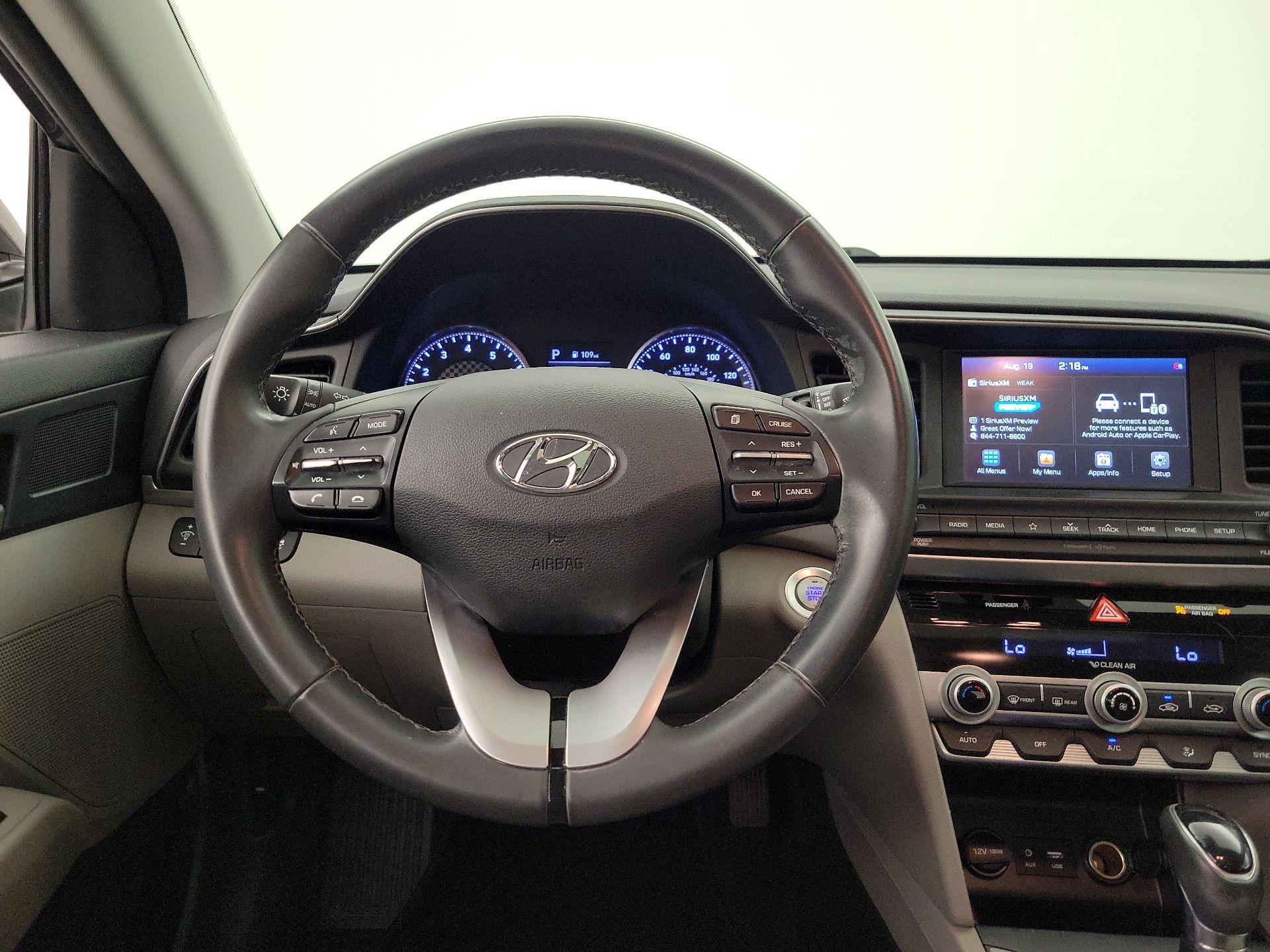 Thumbnail: 2020 Hyundai Elantra - 10