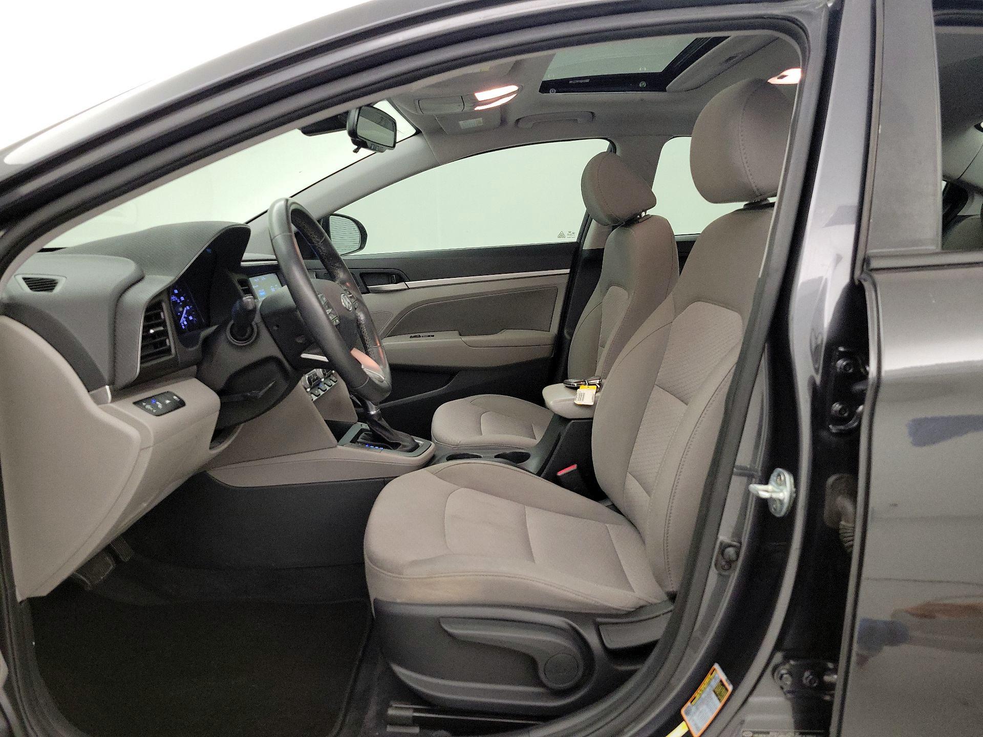 Thumbnail: 2020 Hyundai Elantra - 11