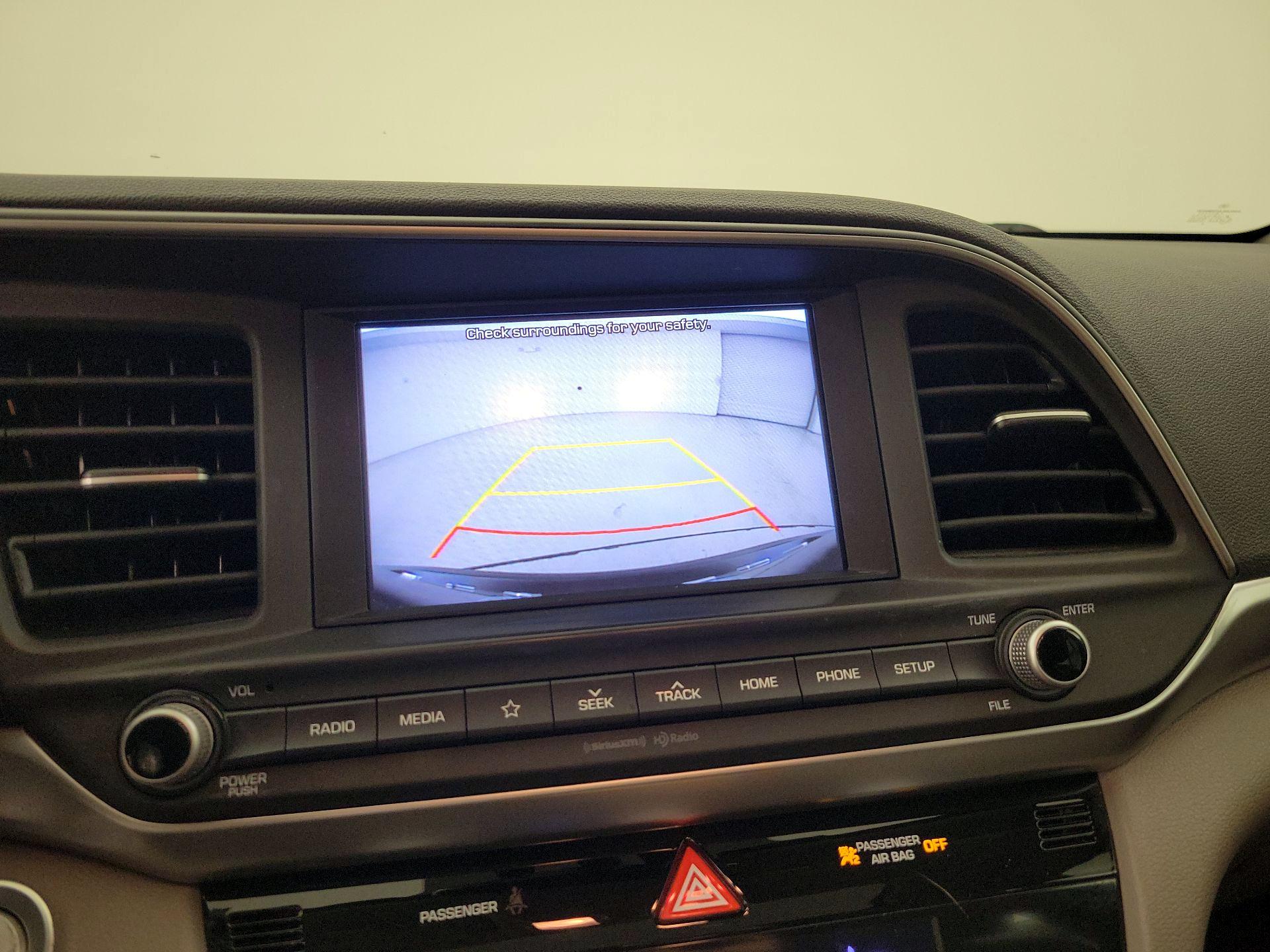 Thumbnail: 2020 Hyundai Elantra - 14
