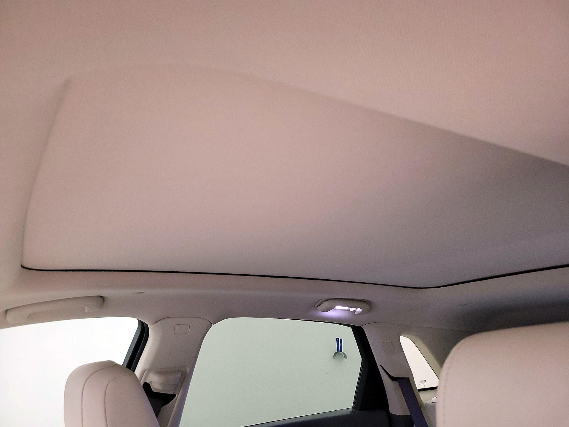 Thumbnail: 2021 Cadillac XT5 - 17