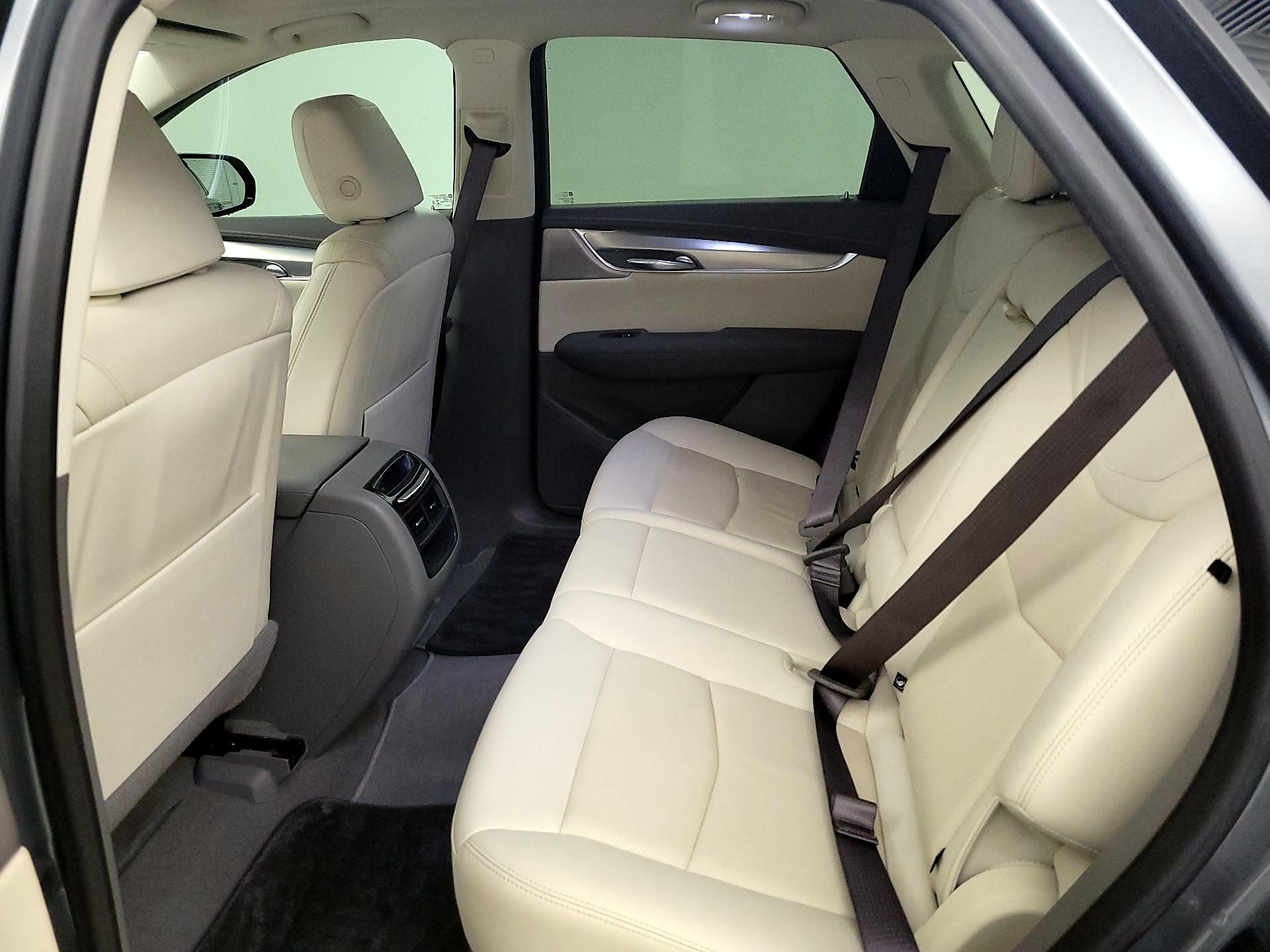 Thumbnail: 2021 Cadillac XT5 - 18