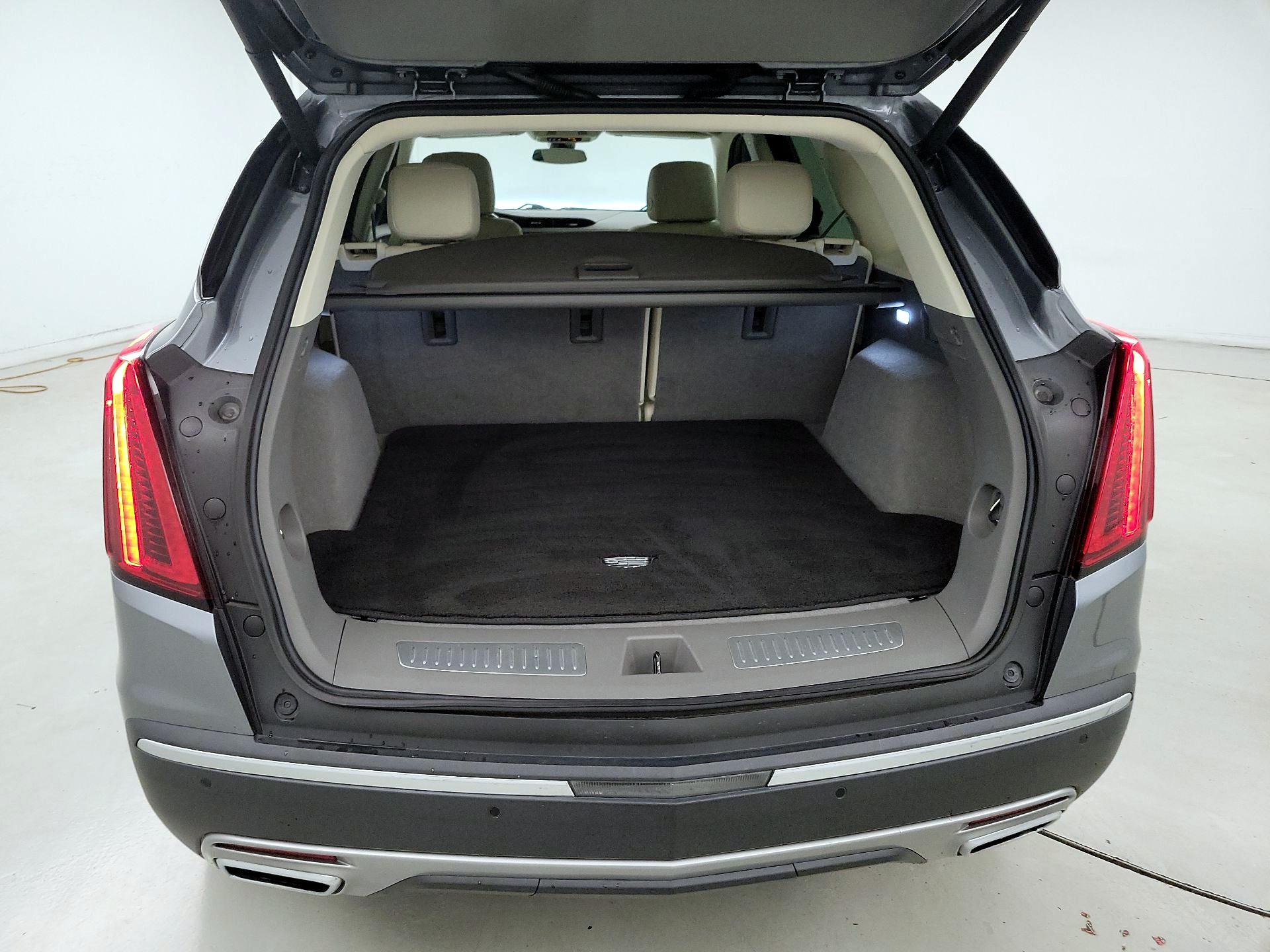 Thumbnail: 2021 Cadillac XT5 - 19
