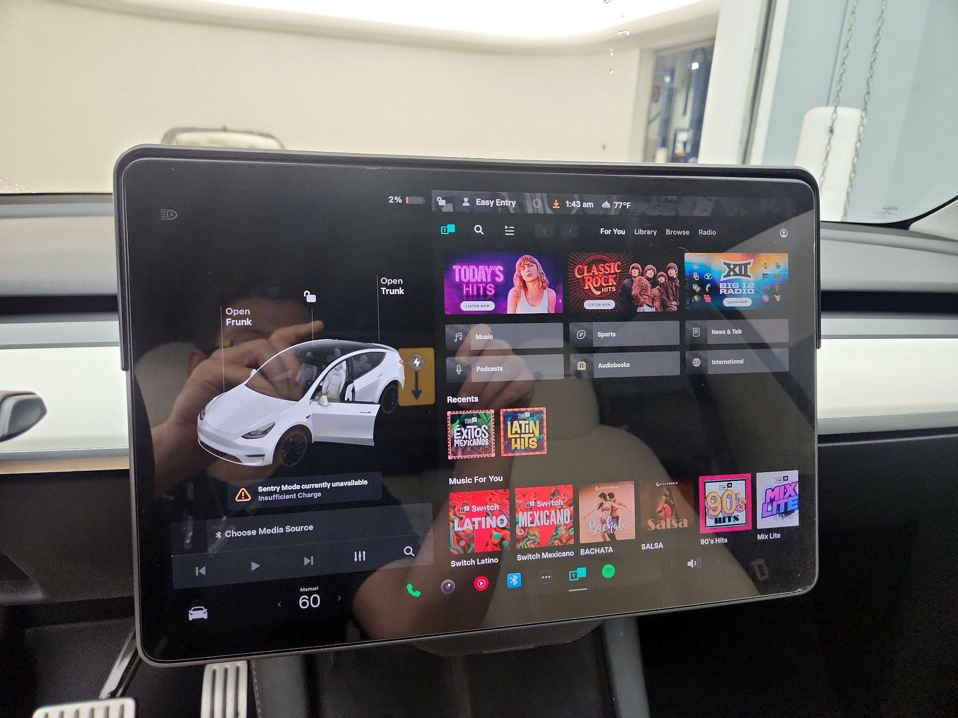 Thumbnail: 2022 Tesla Model Y - 15