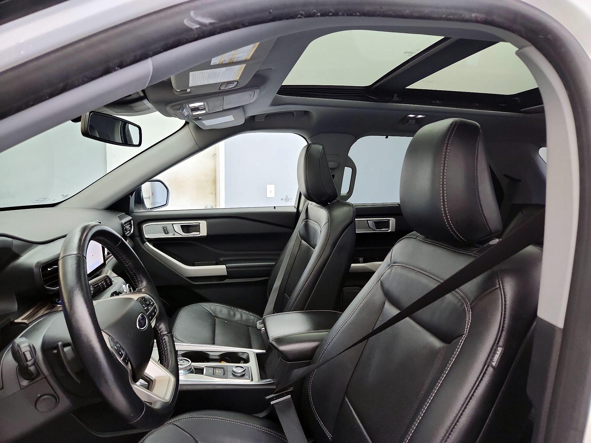 Thumbnail: 2020 Ford Explorer - 20