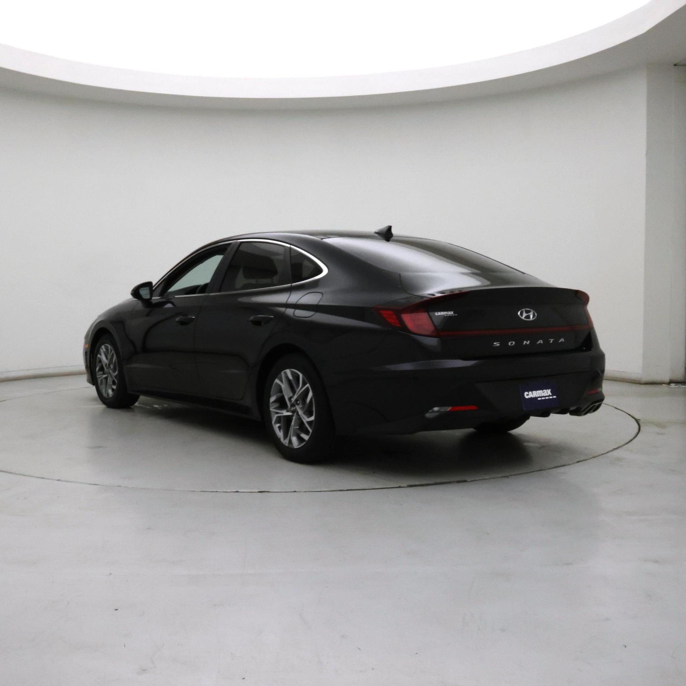 Thumbnail: 2023 Hyundai Sonata - 2