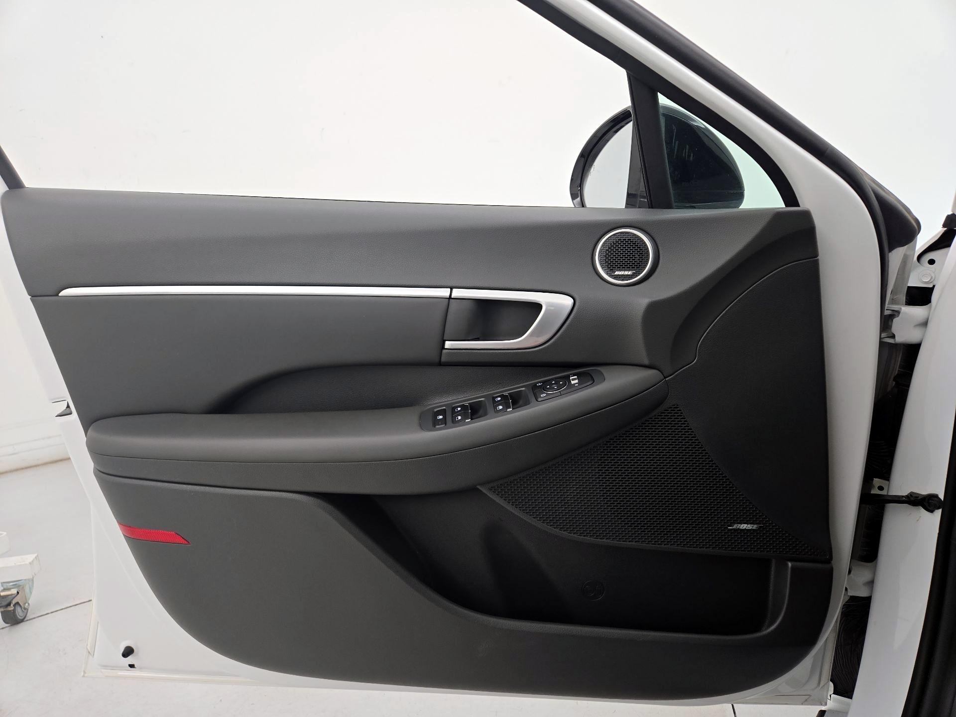 Thumbnail: 2022 Hyundai Sonata - 12