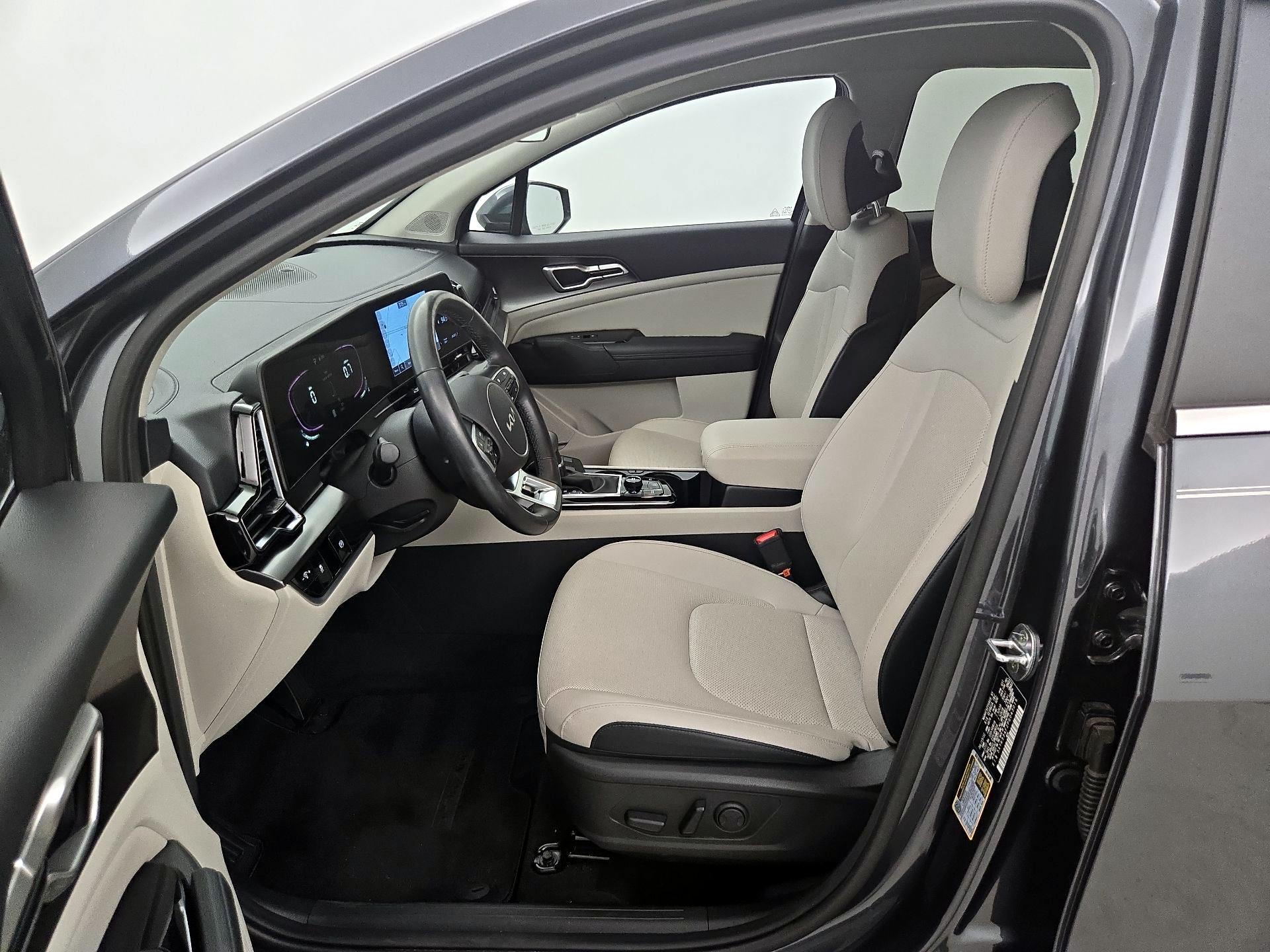 Thumbnail: 2023 Kia Sportage - 11