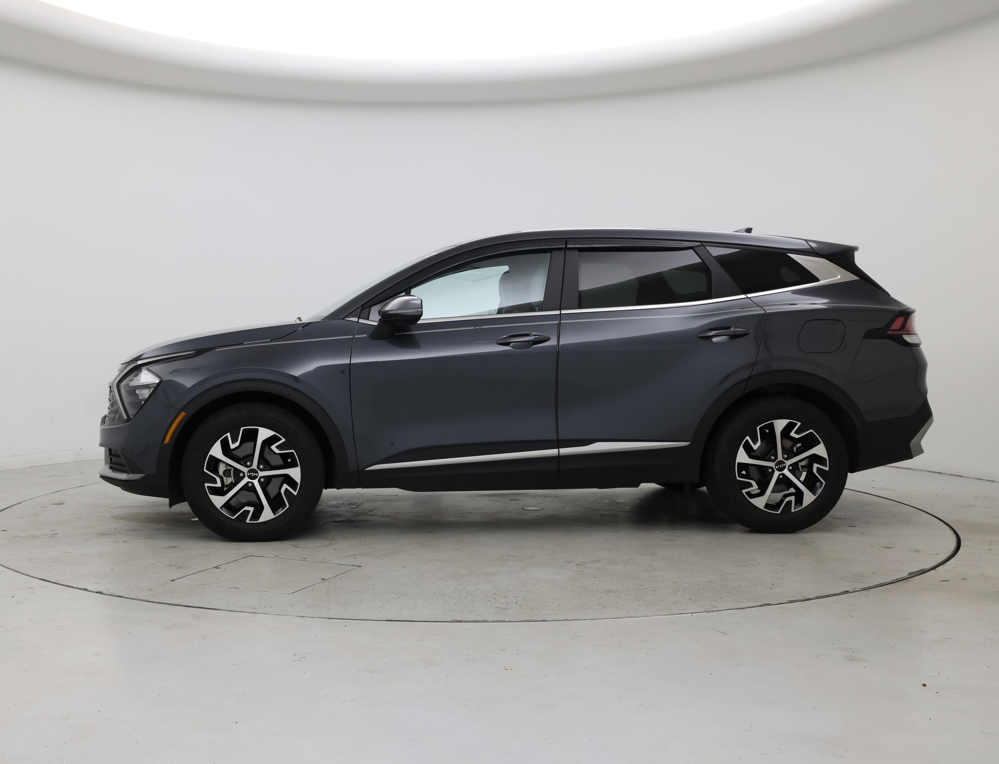 Thumbnail: 2023 Kia Sportage - 3